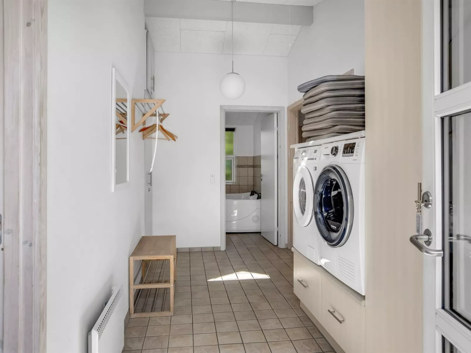 "Omar" - 1.0km from the sea-Binnen