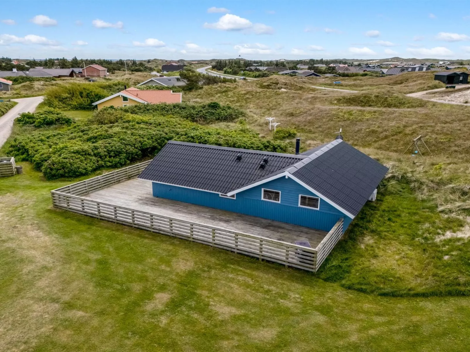 "Valia" - 400m to the fjord-Buiten