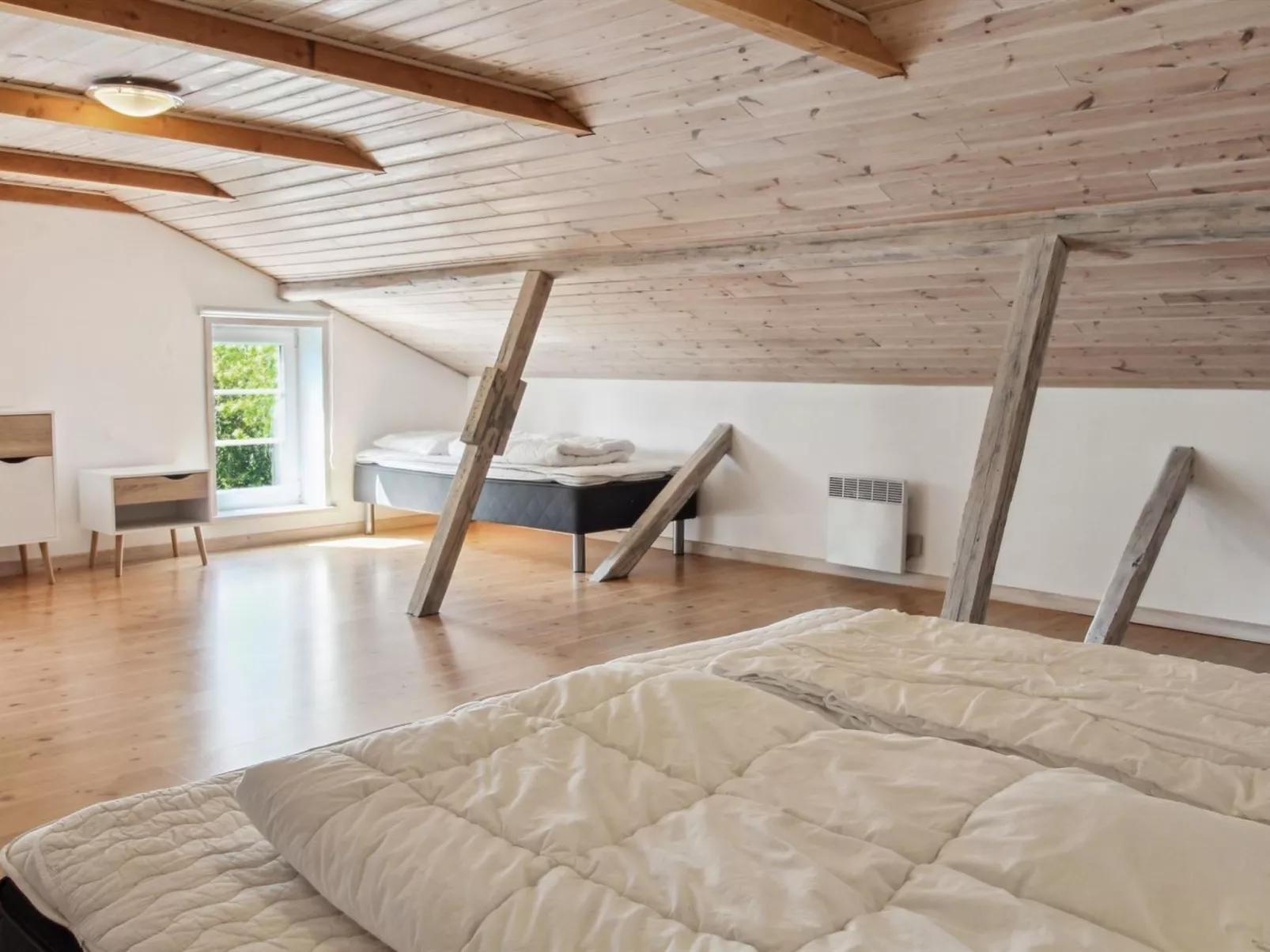 "Rea" - 5km from the sea-Binnen