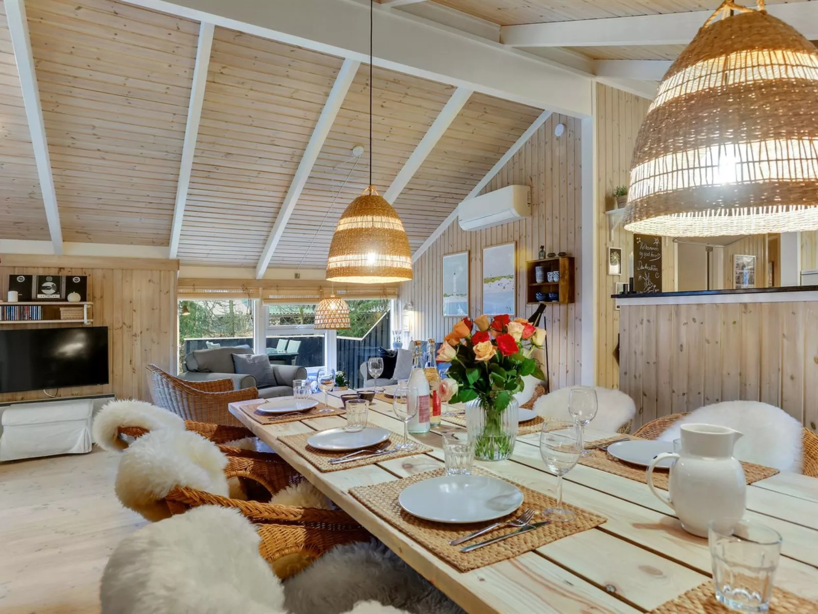 "Berenice" - 250m from the sea-Binnen