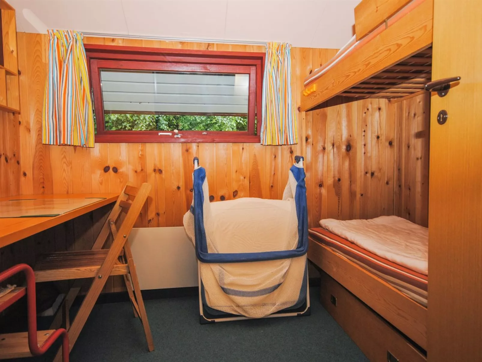 "Naema" - 600m to the fjord-Binnen