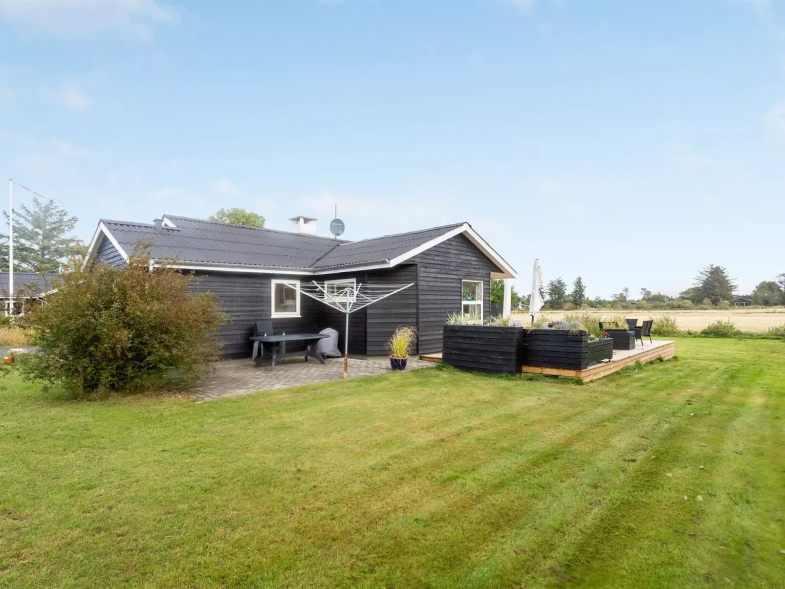 "Ika" - 600m from the sea-Buiten