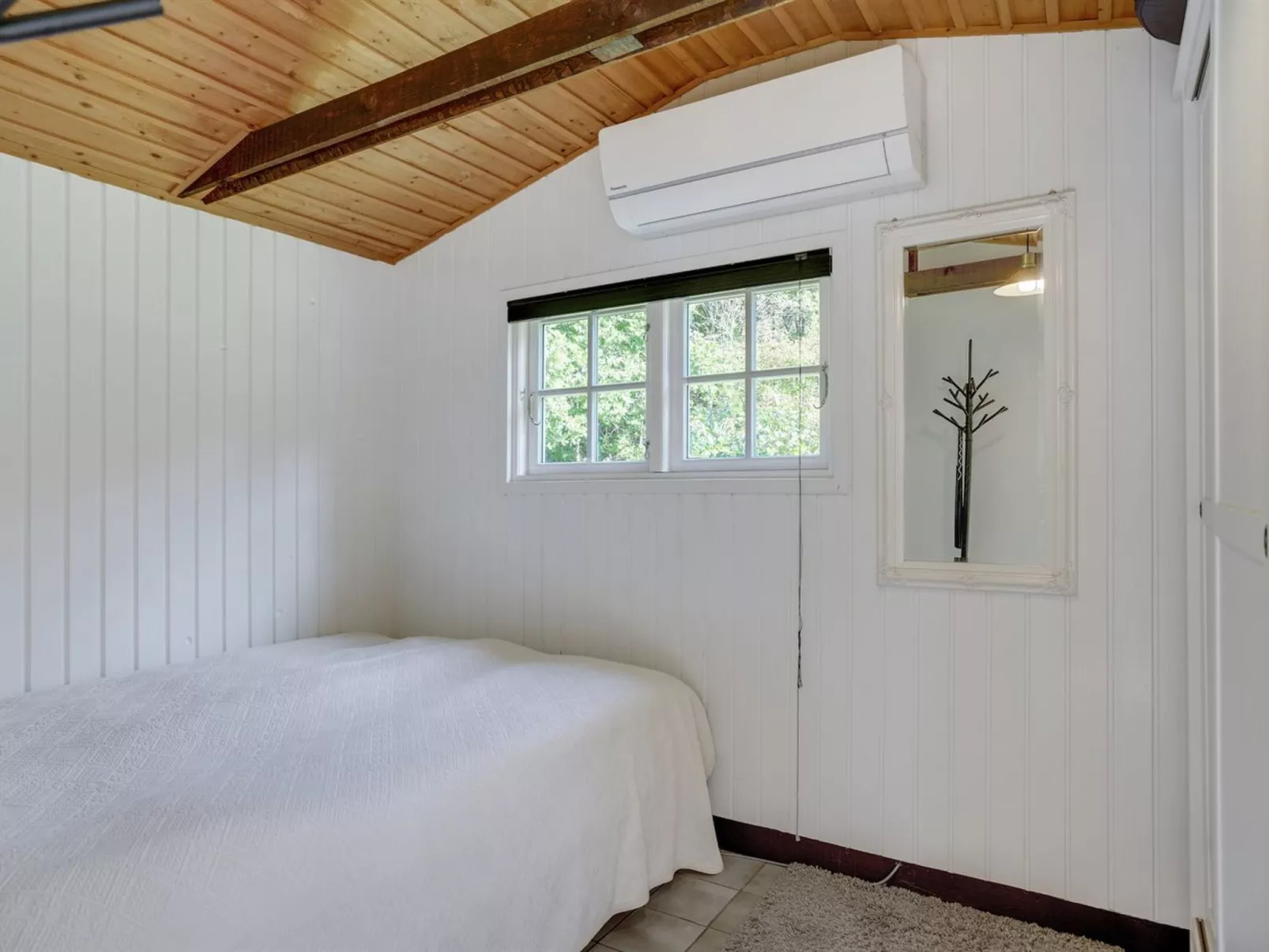 "Arnborg" - 2km from the sea-Binnen