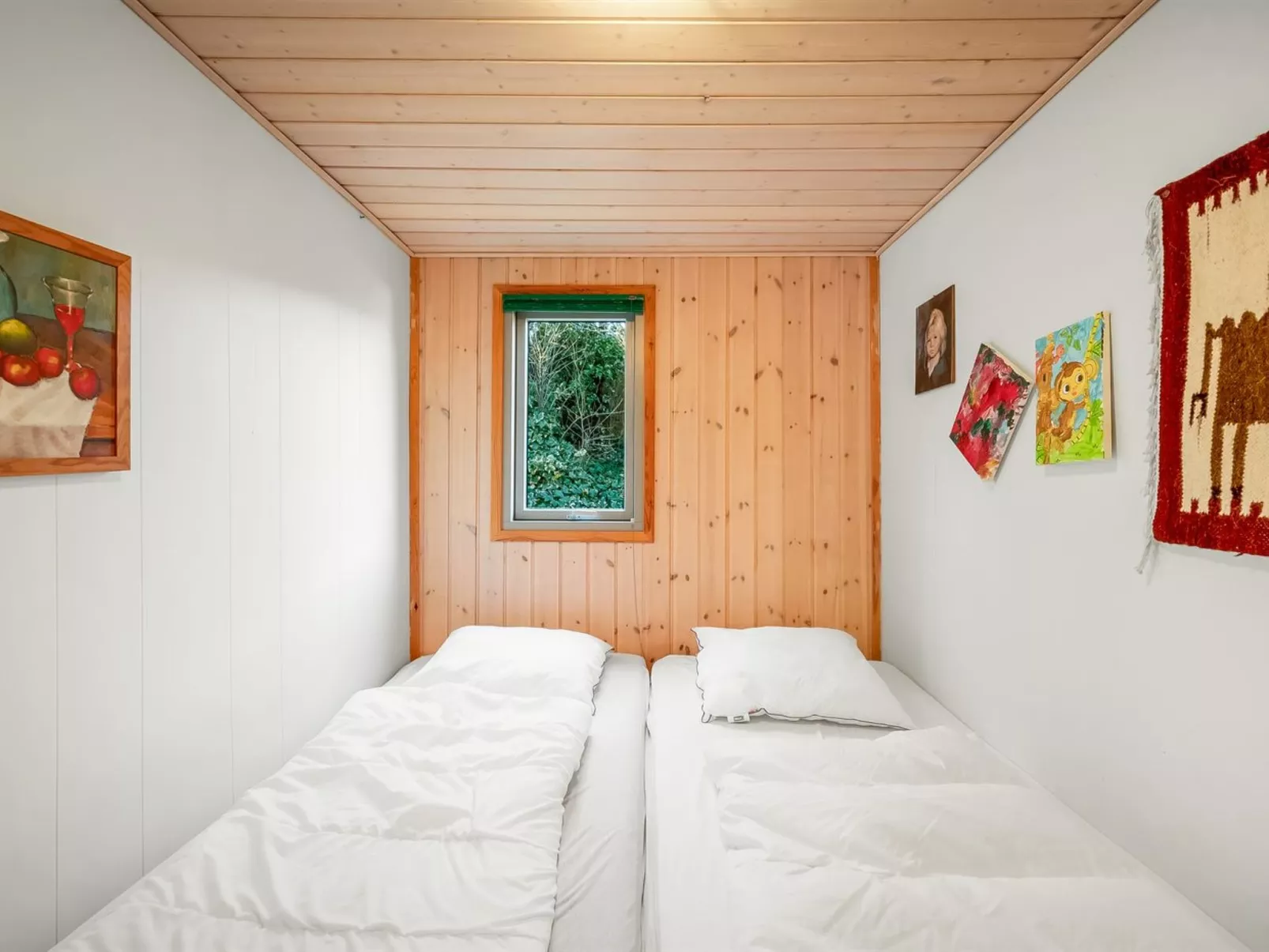 "Alpi" - 250m to the fjord-Binnen