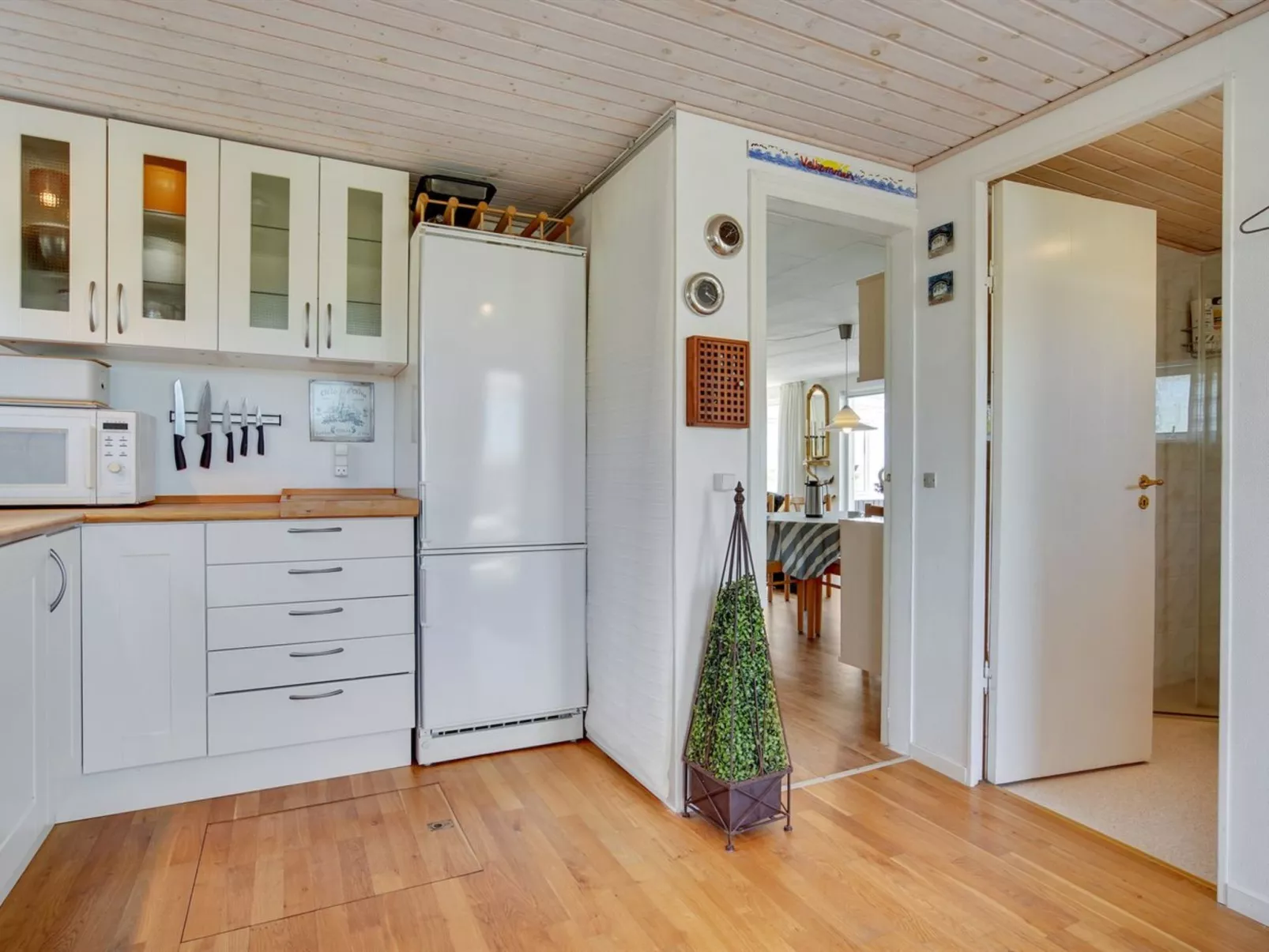 "Ecaterina" - 100m from the sea-Binnen