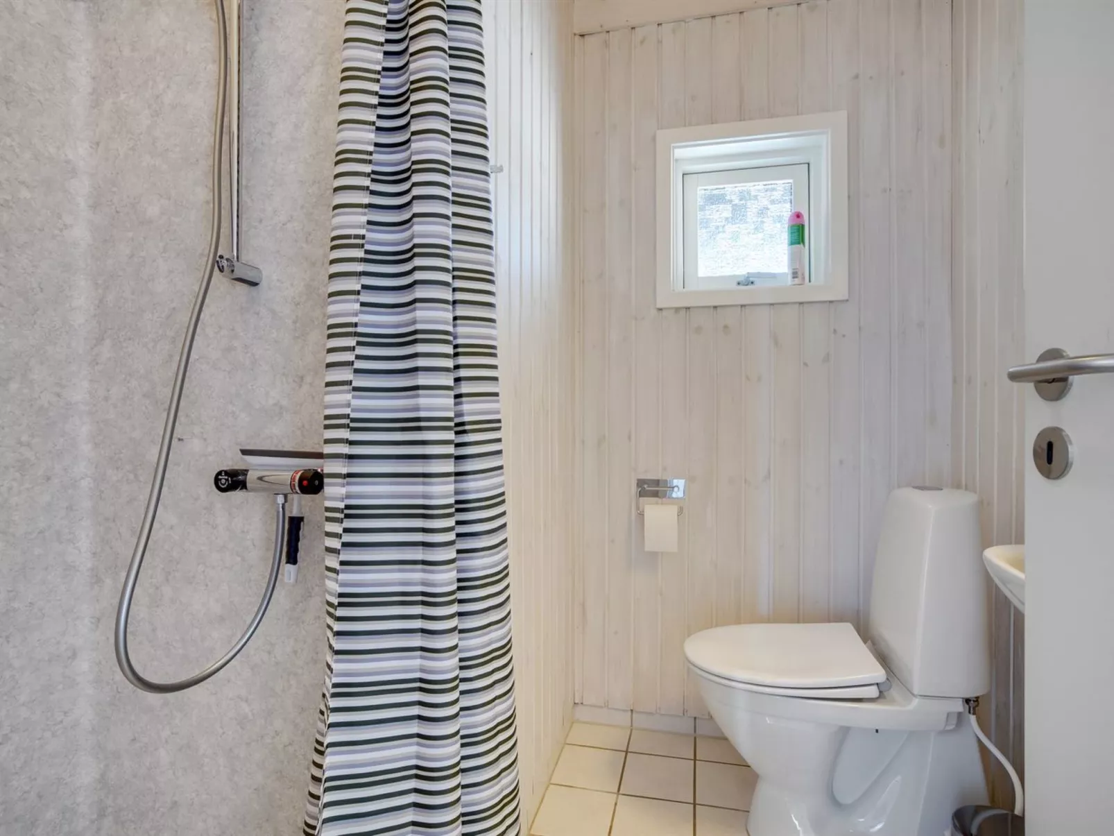 "Fransisca" - 600m from the sea-Binnen