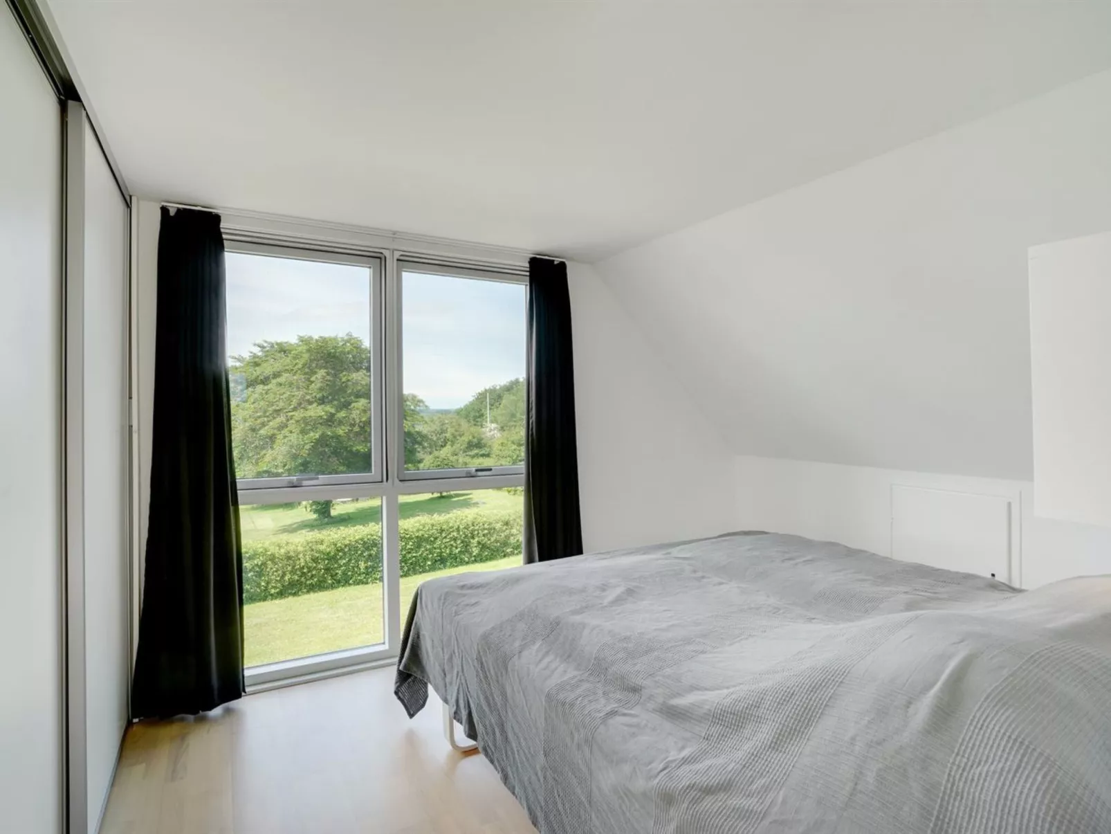 "Edvia" - 700m to the fjord-Binnen