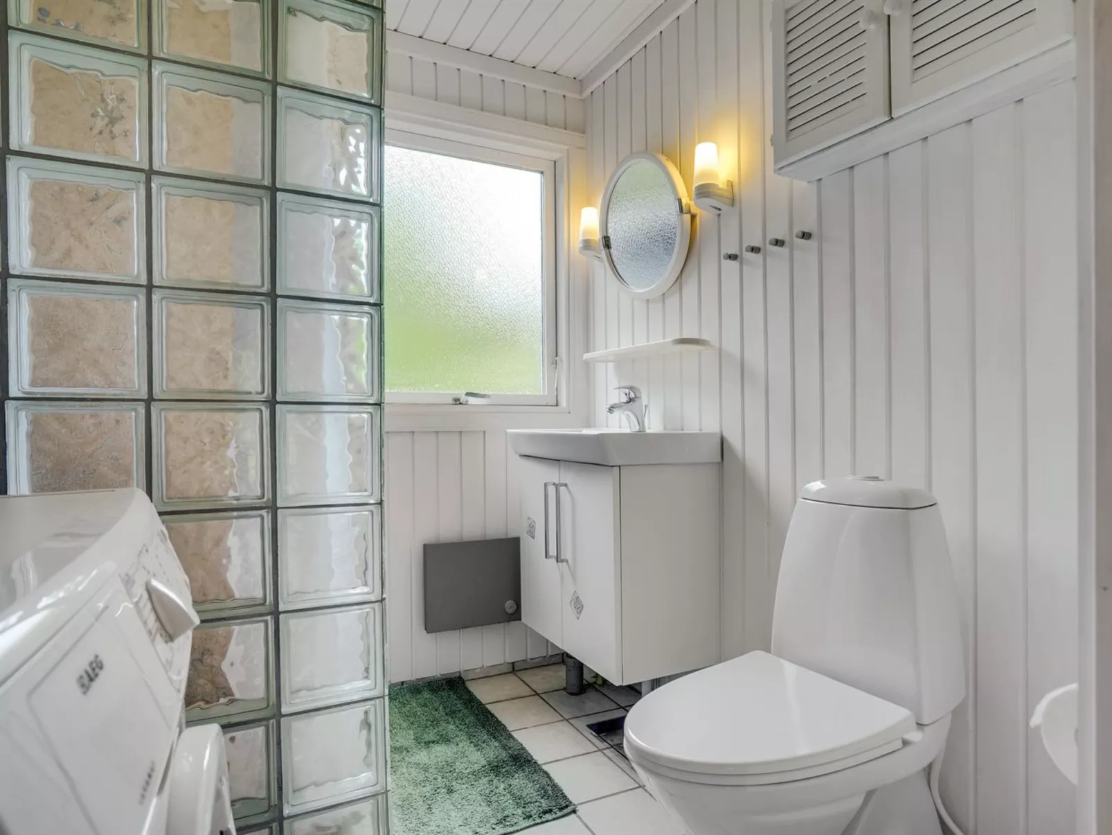 "Trixie" - 1km from the sea-Binnen