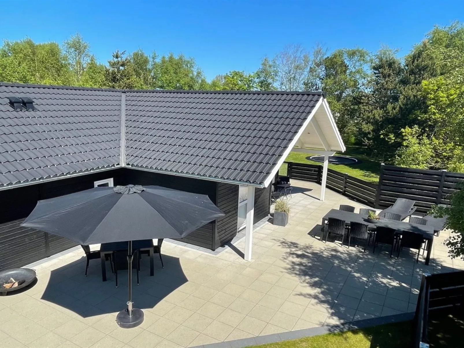 "Swavi" -  from the sea-Buiten