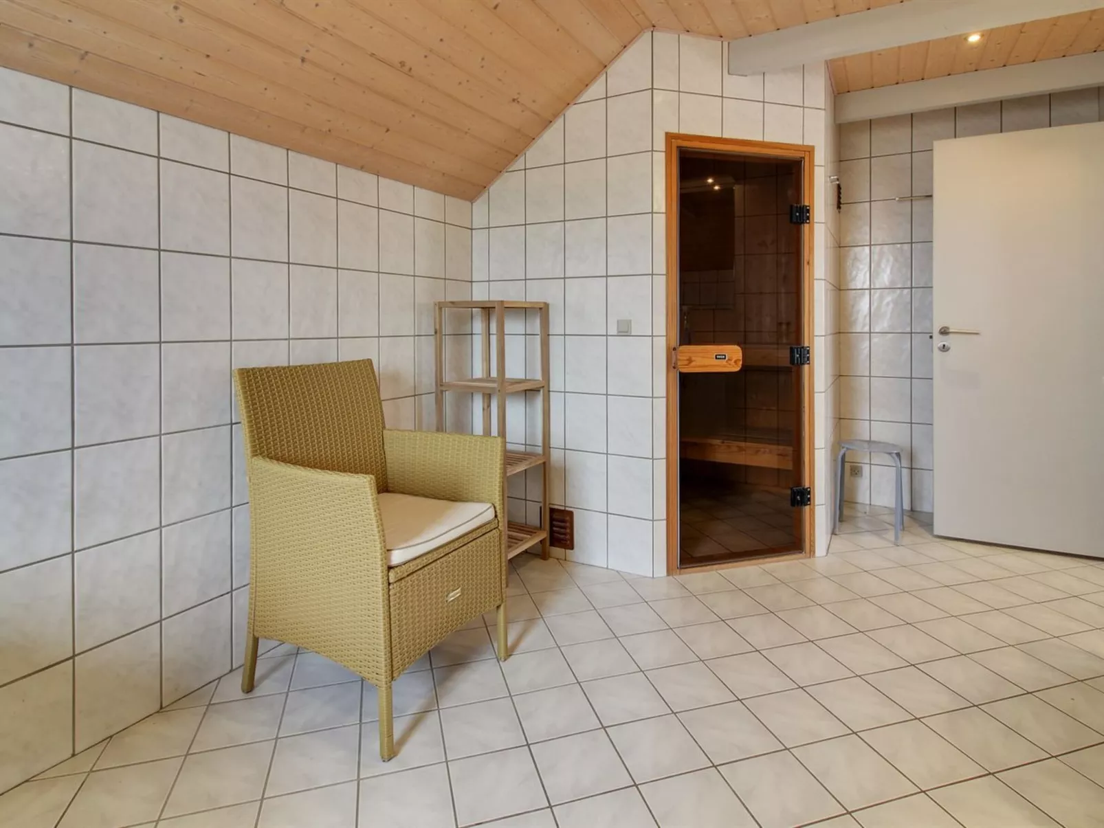 "Drusilla" - 800m from the sea-Binnen