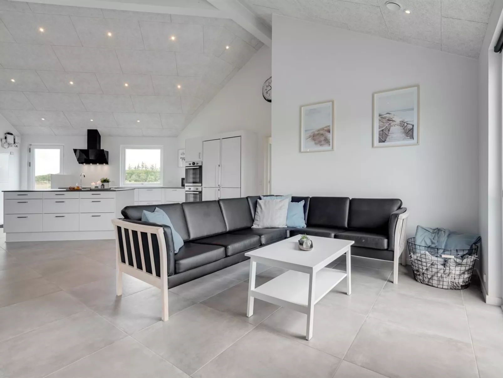 "Fridel" - 4km from the sea-Binnen