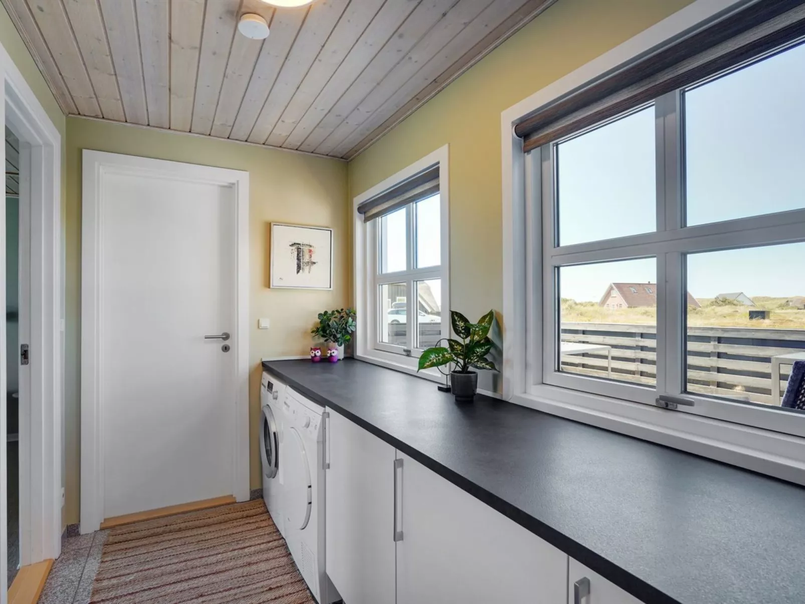 "Eliena" - 500m from the sea-Binnen