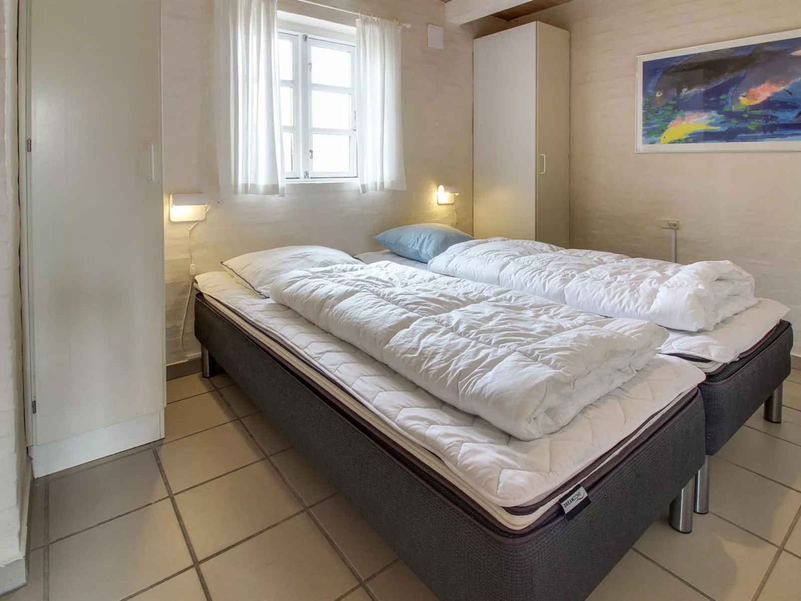 "Skuli" - 200m from the sea-Binnen