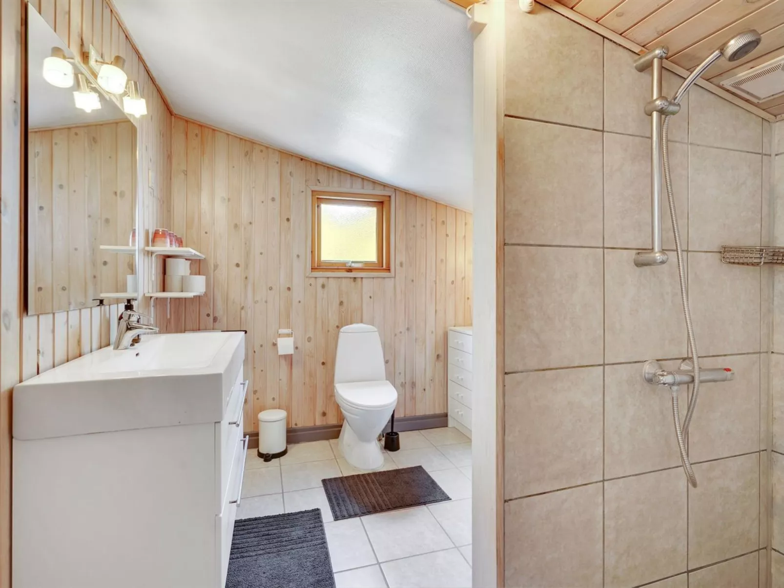 "Rudi" - 450m from the sea-Binnen