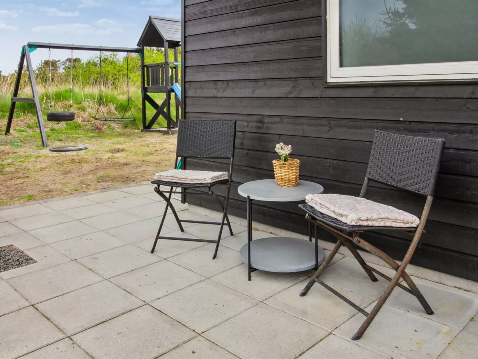 "Minke" - 2.2km from the sea-Buiten