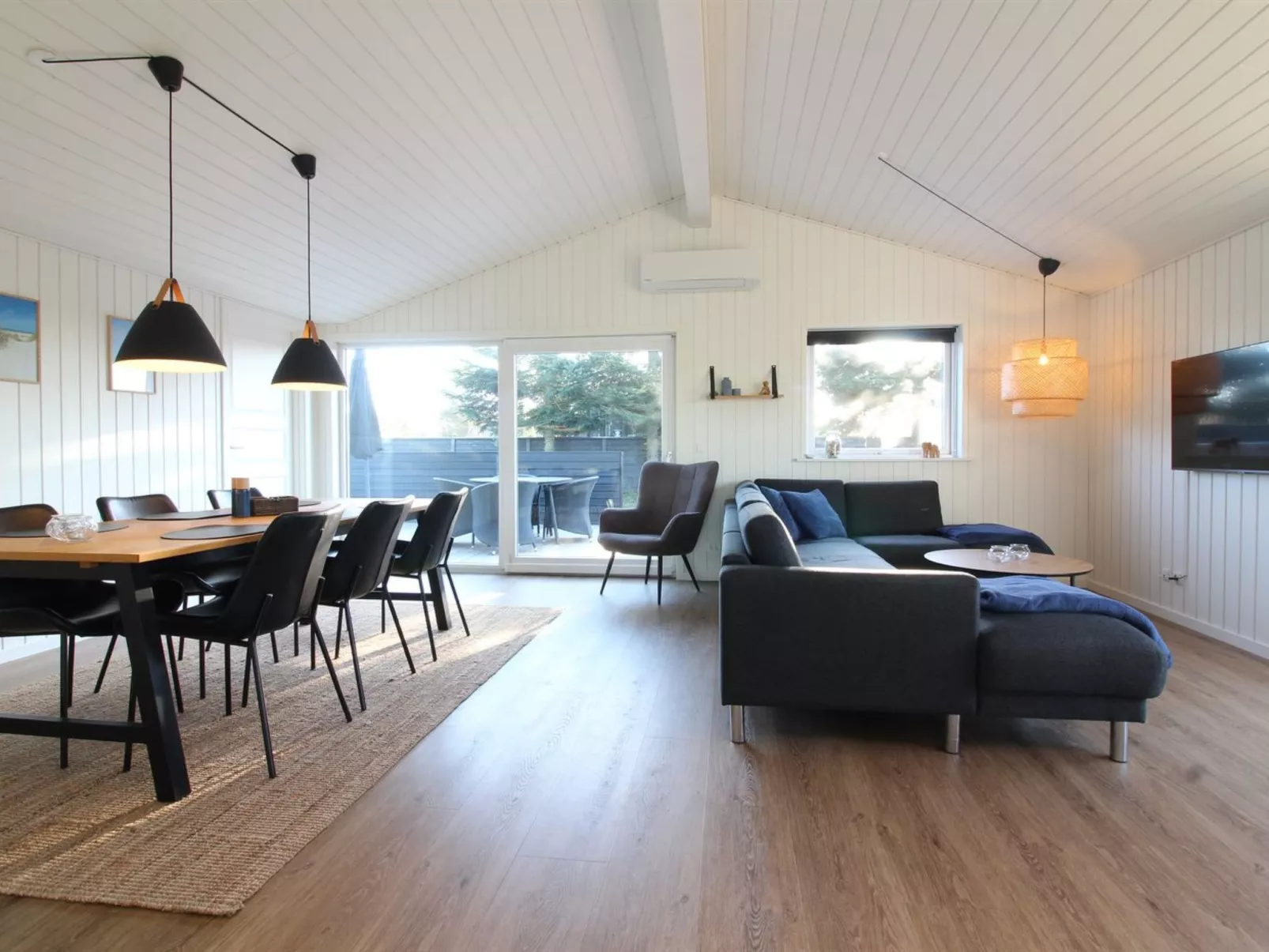 "Kamp" - 700m from the sea-Binnen