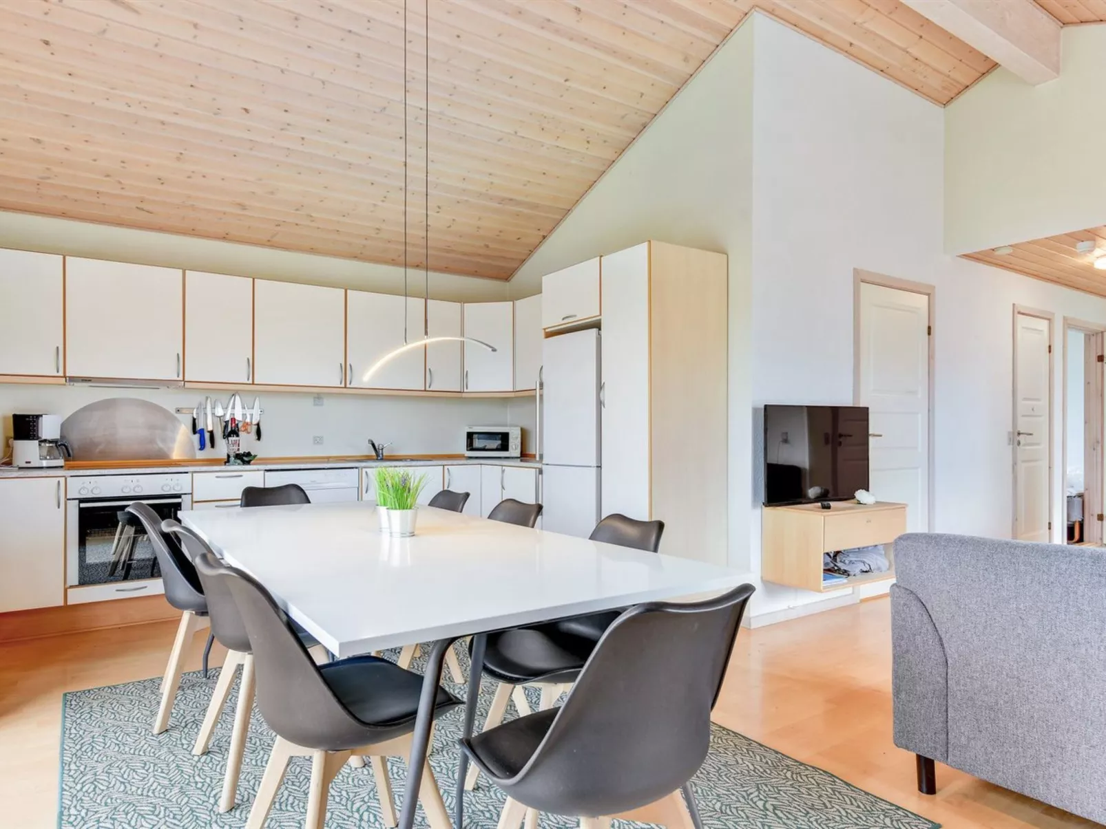 "Karina" - 150m to the fjord-Binnen