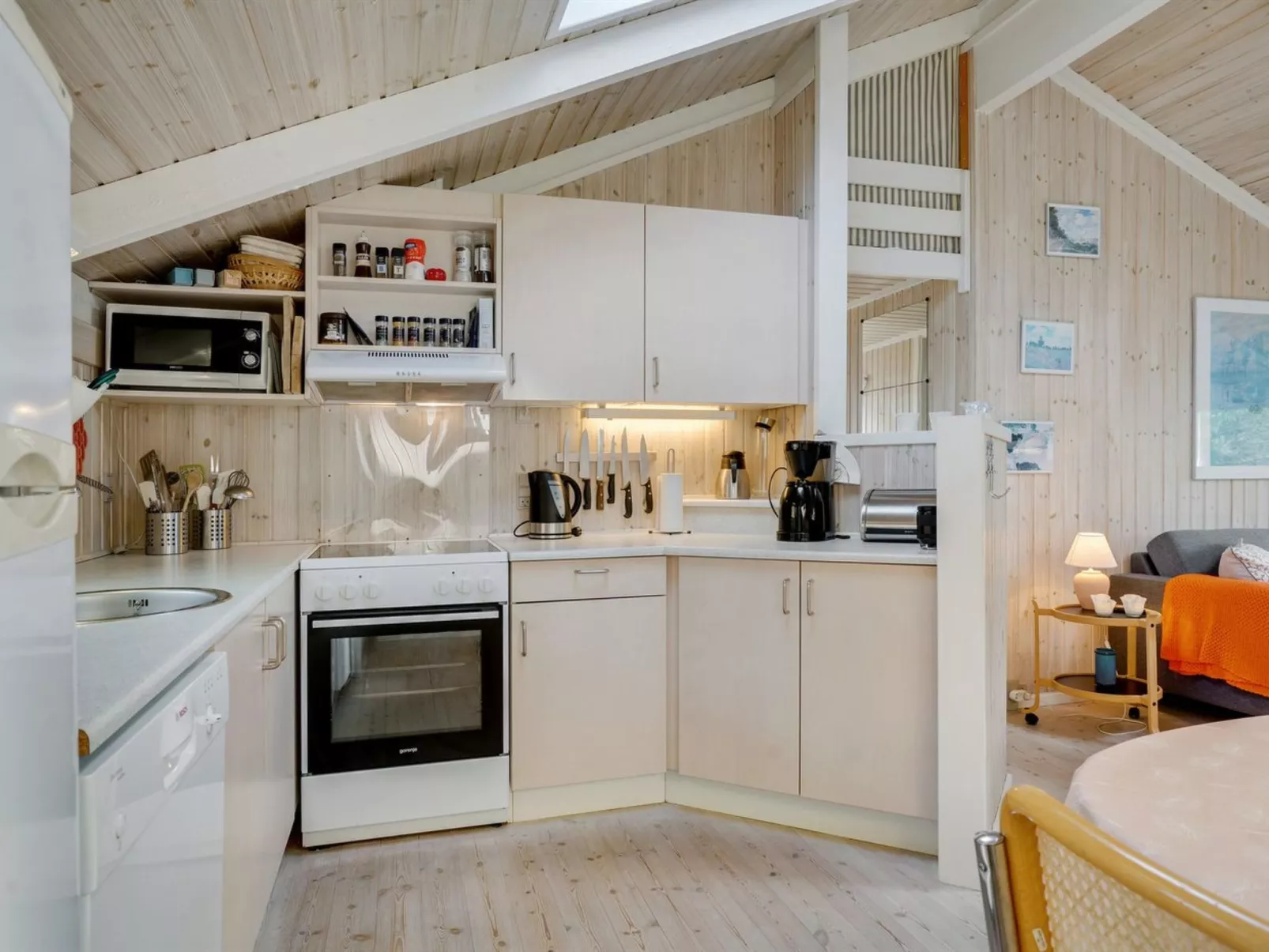 "Peter" - 400m from the sea-Binnen