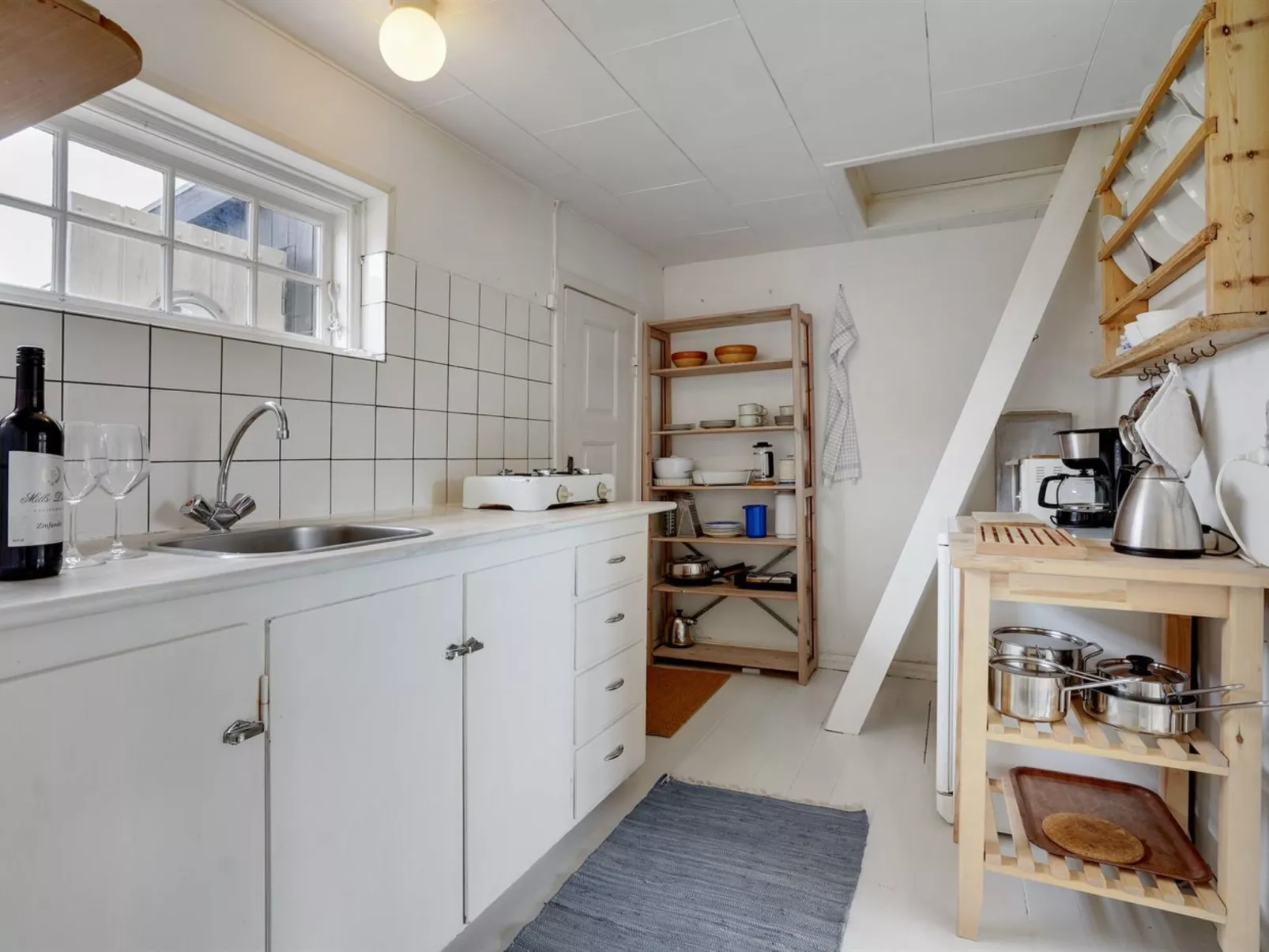 "Helny" - 300m from the sea-Binnen