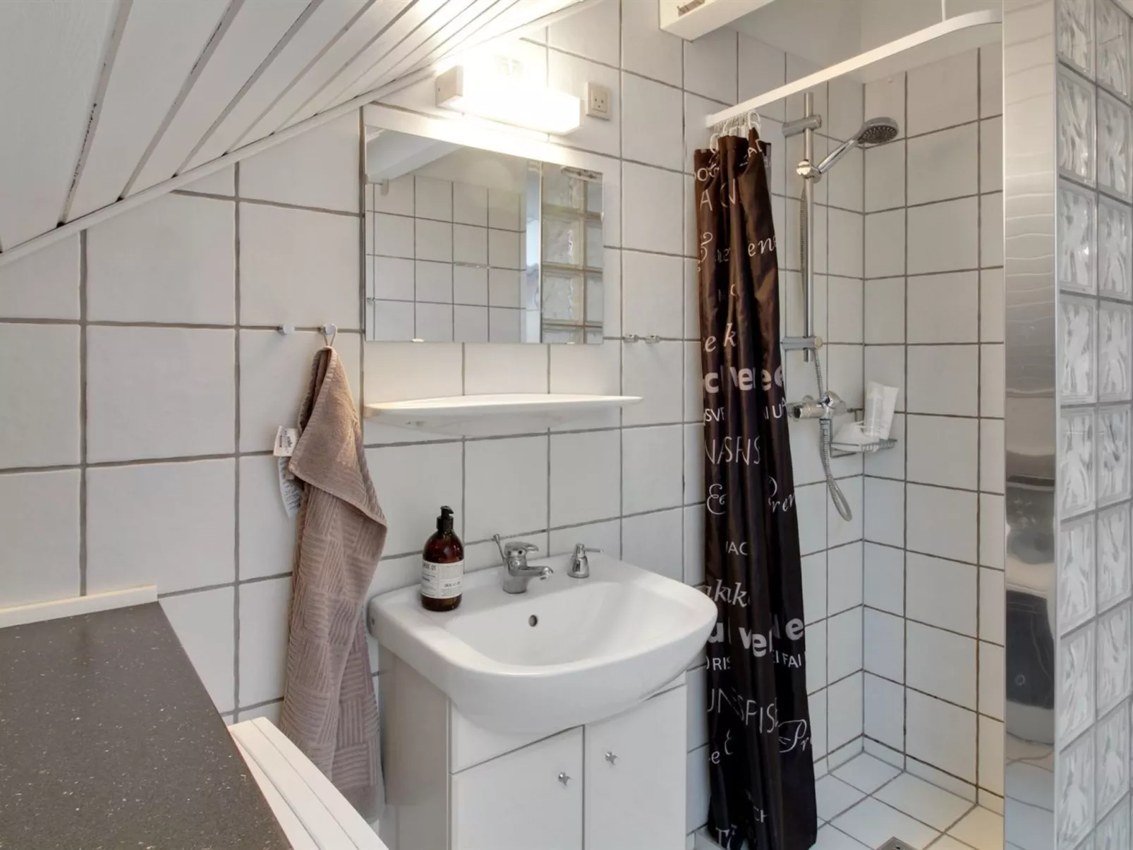 "Aslef" - 2.3km from the sea-Binnen