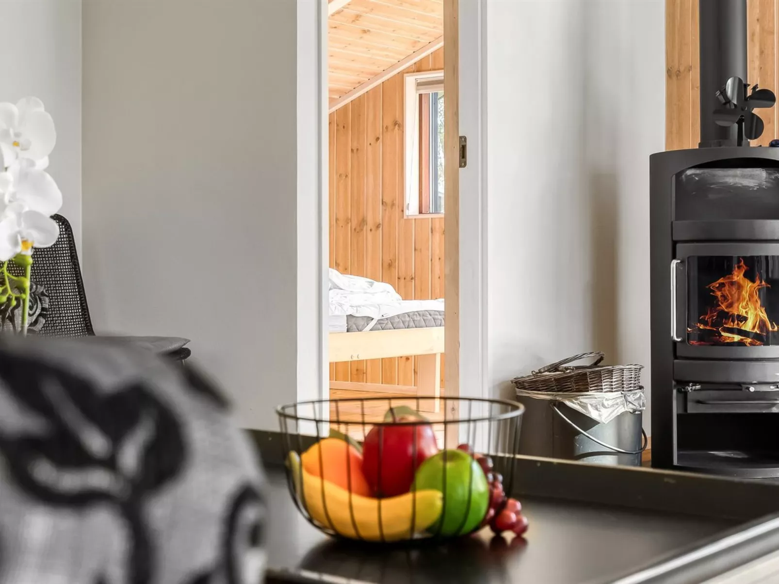 "Emeli" - 1.3km from the sea-Binnen