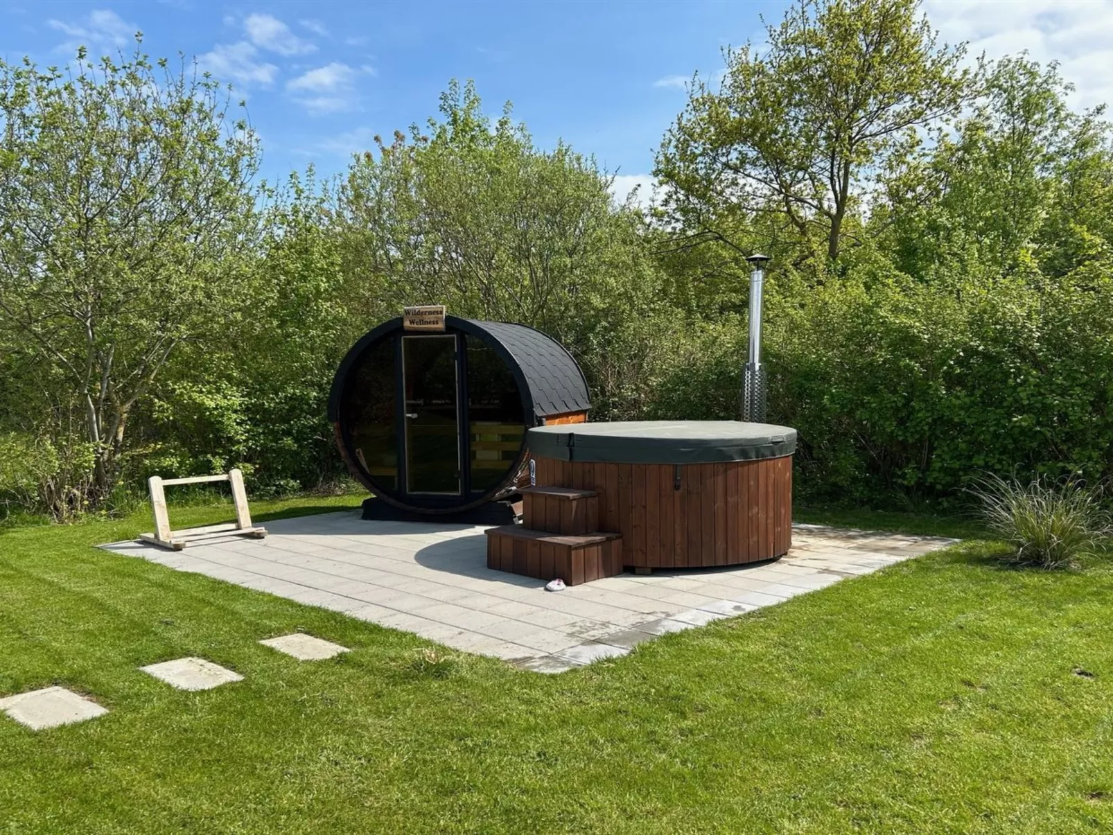 "Hasten" - 600m from the sea-Buiten