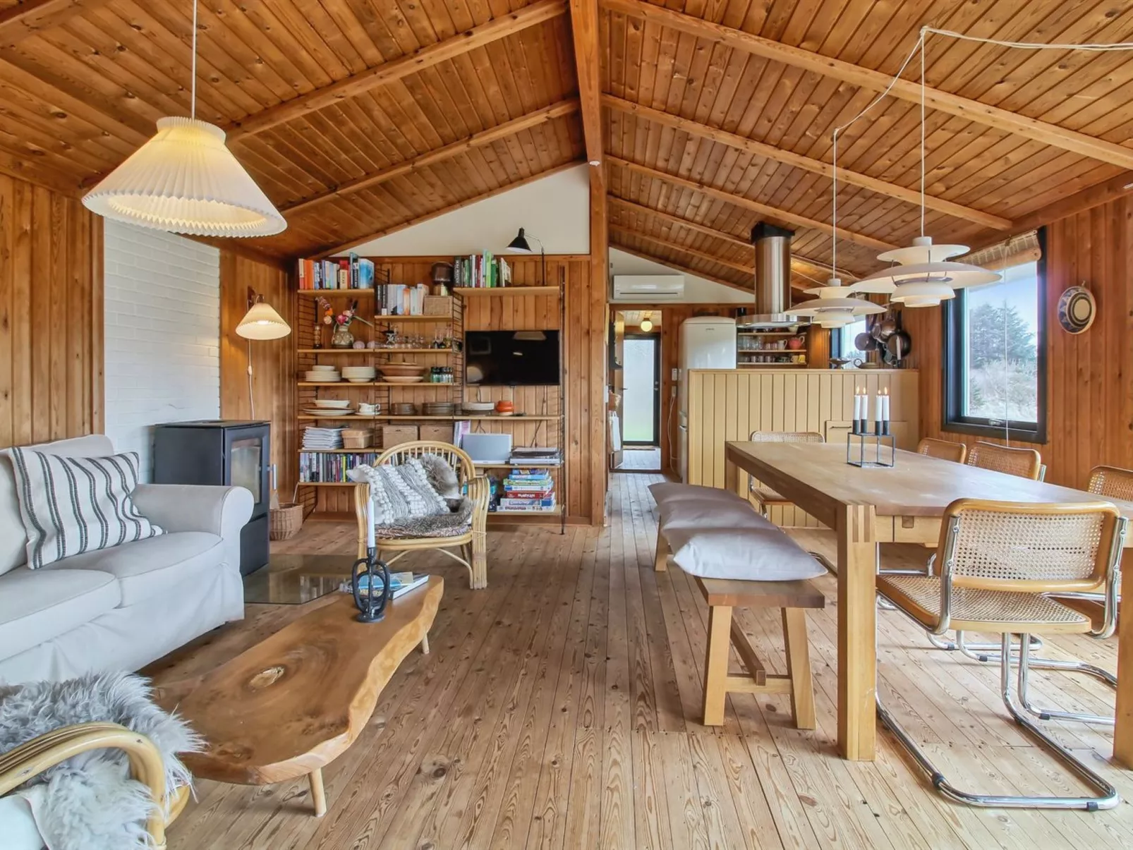 "Nestori" - 950m from the sea-Binnen