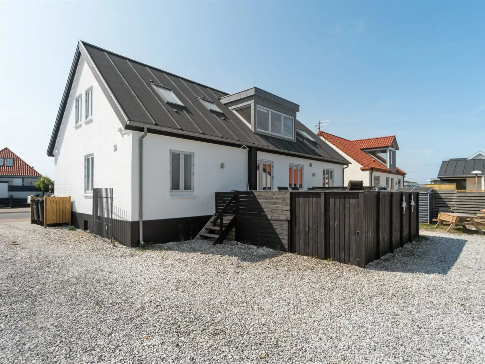 "Thilla" - 100m from the sea-Buiten