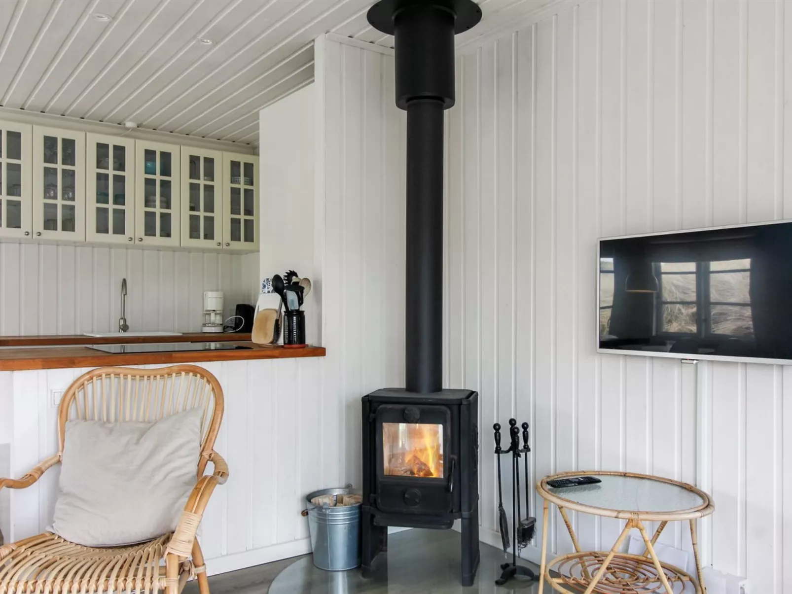 "Adelita" - 100m from the sea-Binnen