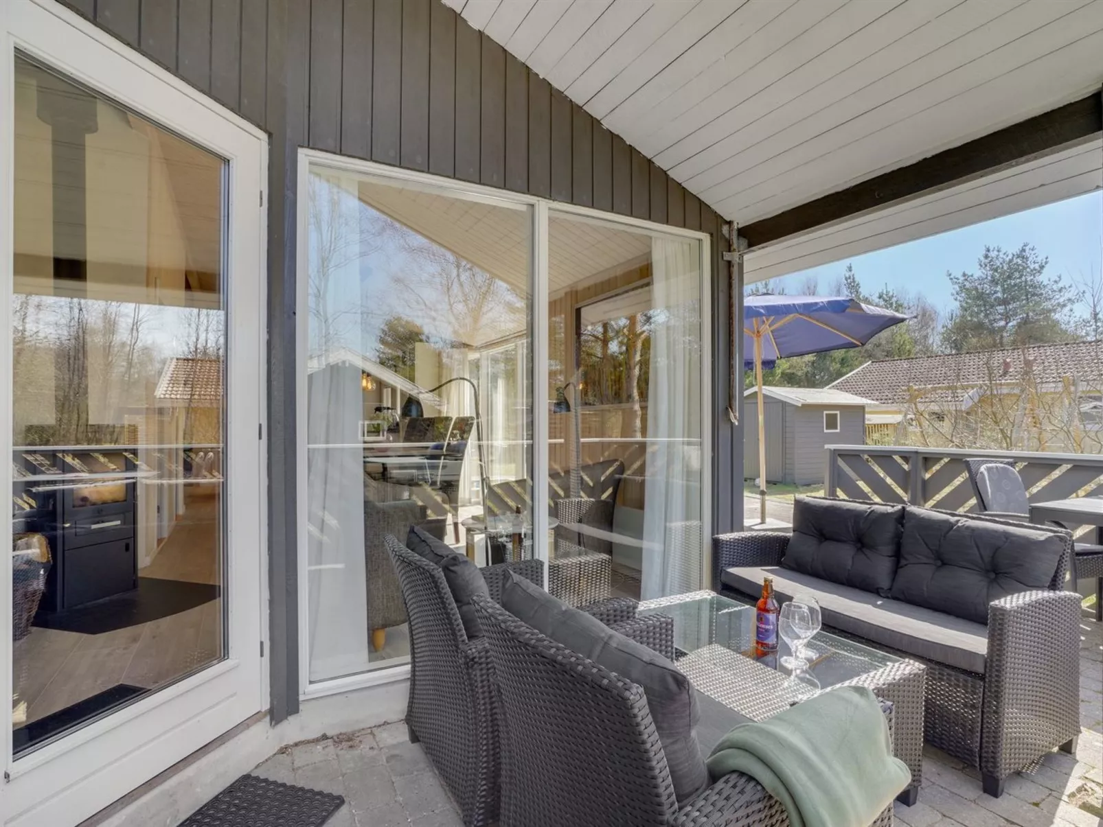 "Sighbiorn" - 950m from the sea-Buiten