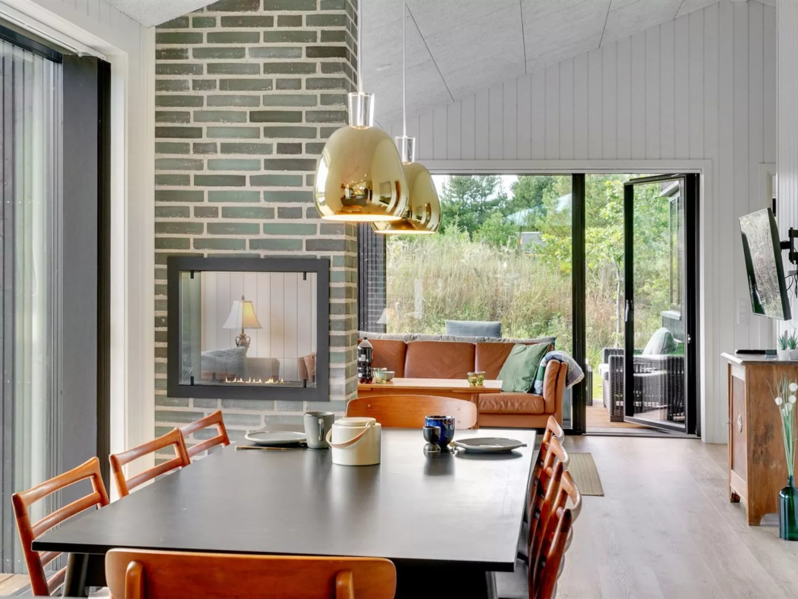 "Sinna" -  from the sea-Binnen