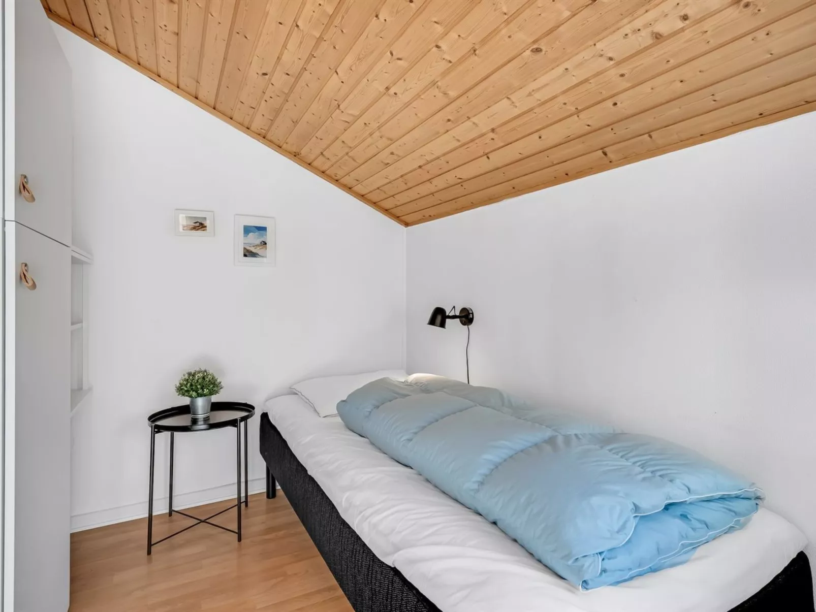 "Tedora" - 300m from the sea-Binnen