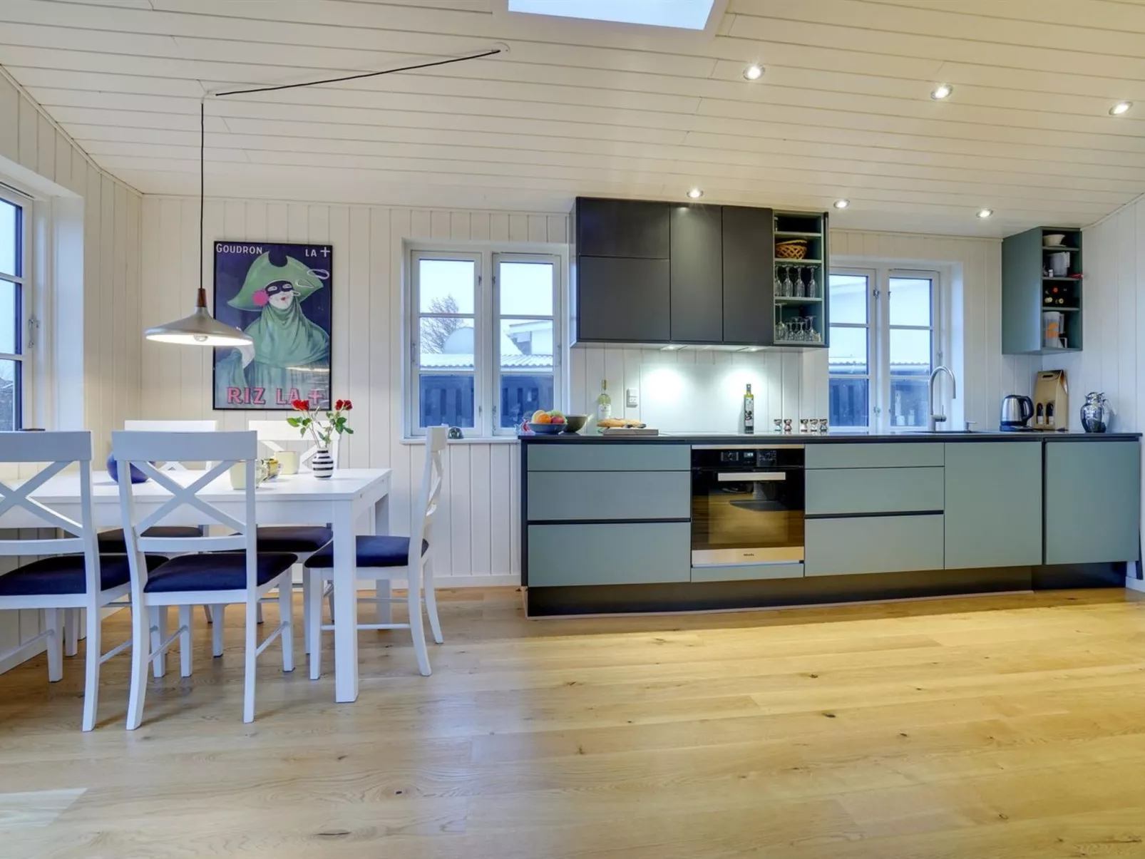 "Sofine" - 250m from the sea-Binnen