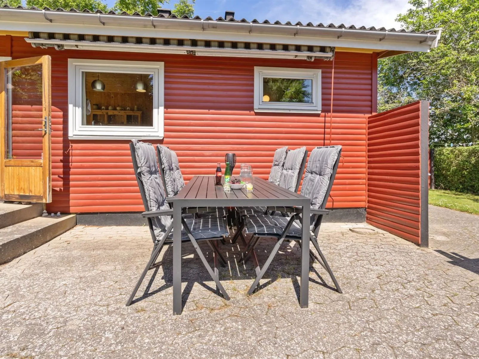 "Hege" - 450m from the sea-Buiten