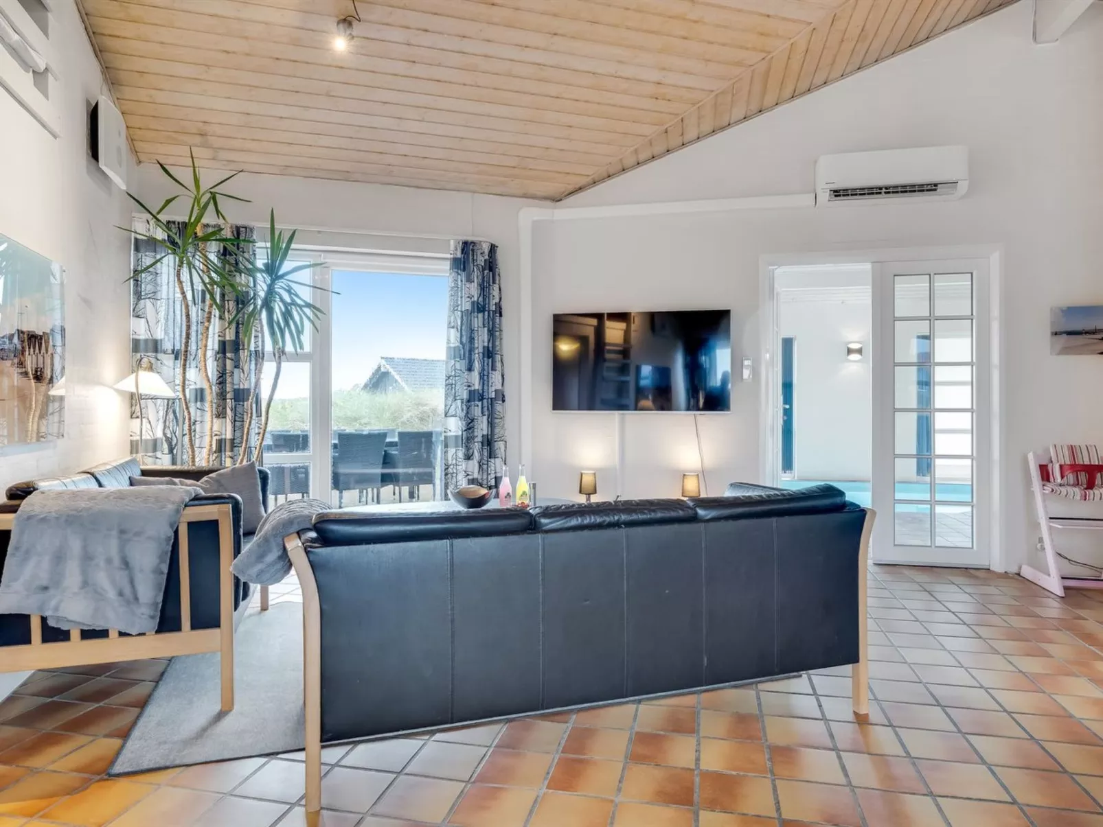 "Palli" - 600m from the sea-Binnen