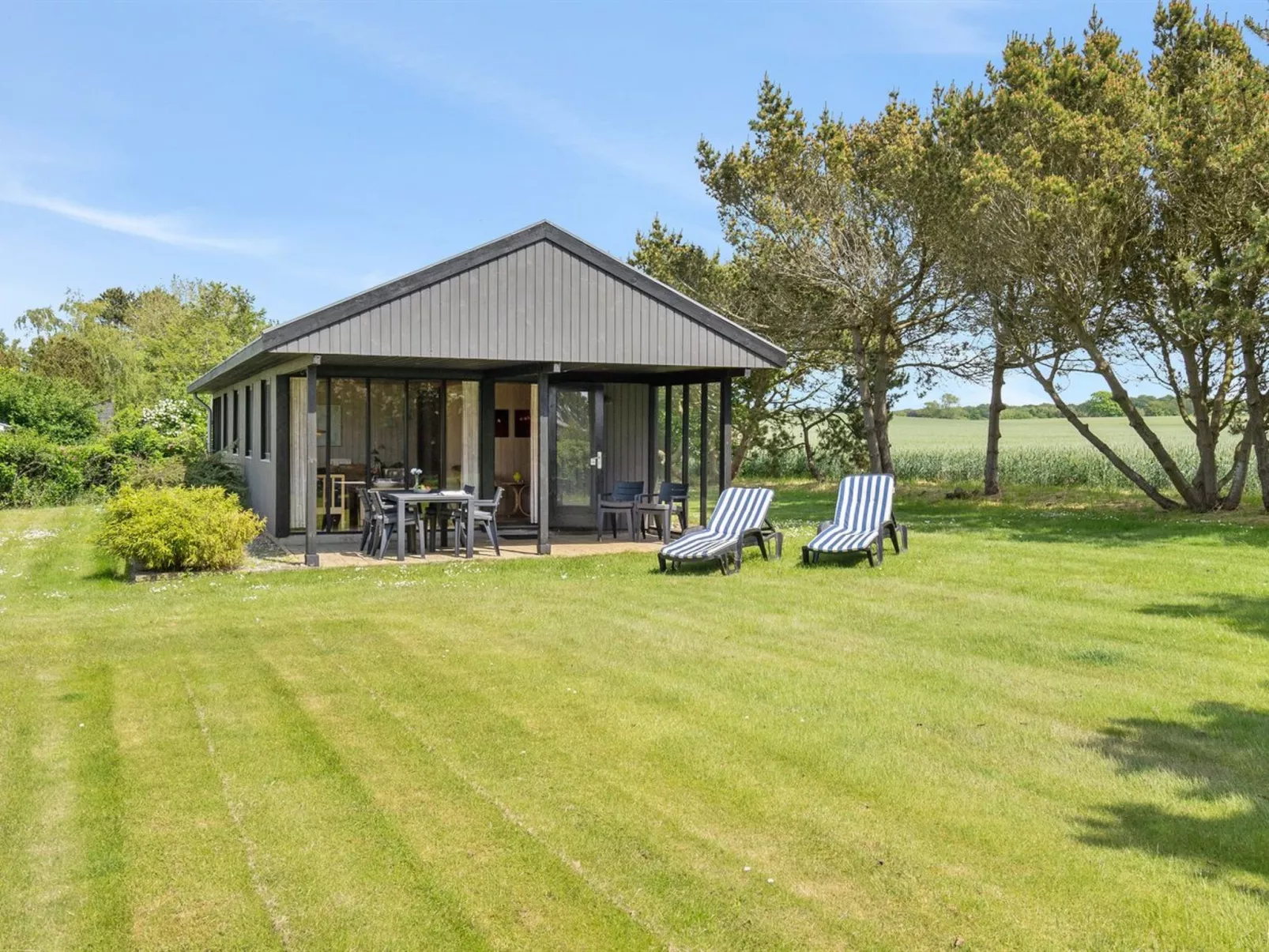 "Veljan" - 400m from the sea-Buiten