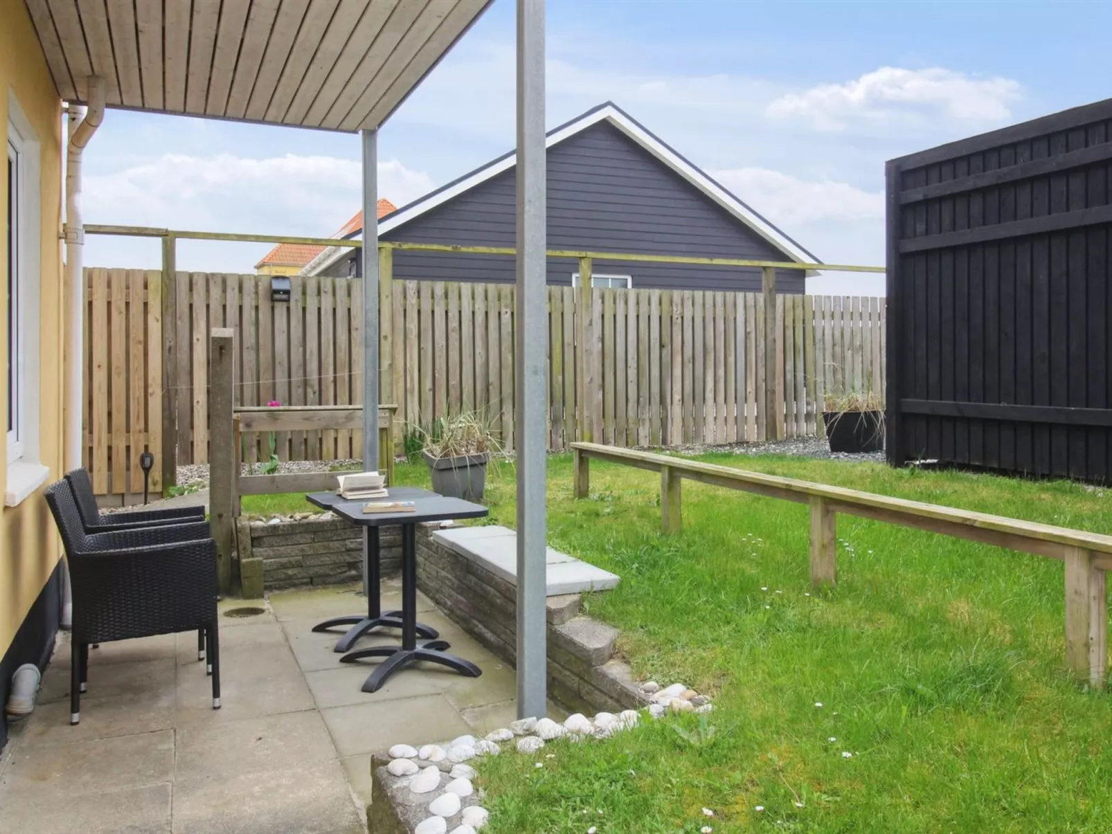 "Ingert" - 250m from the sea-Buiten