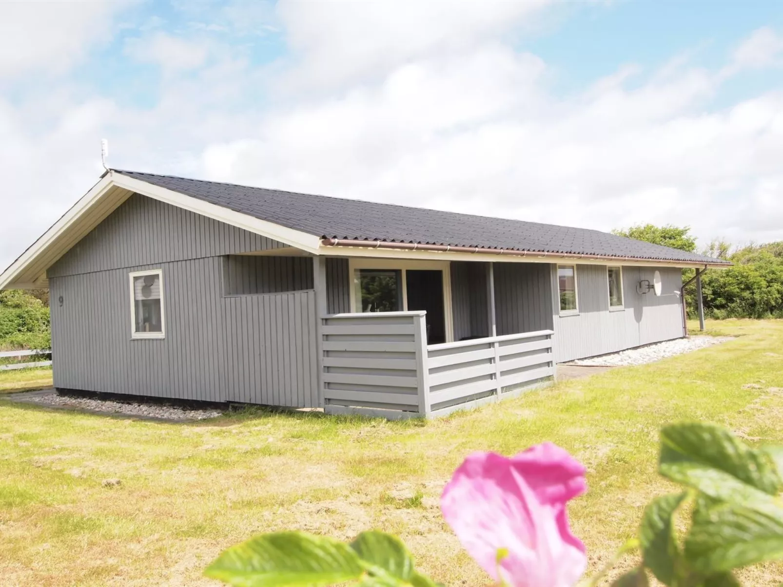 "Holte" - 700m to the fjord-Buiten