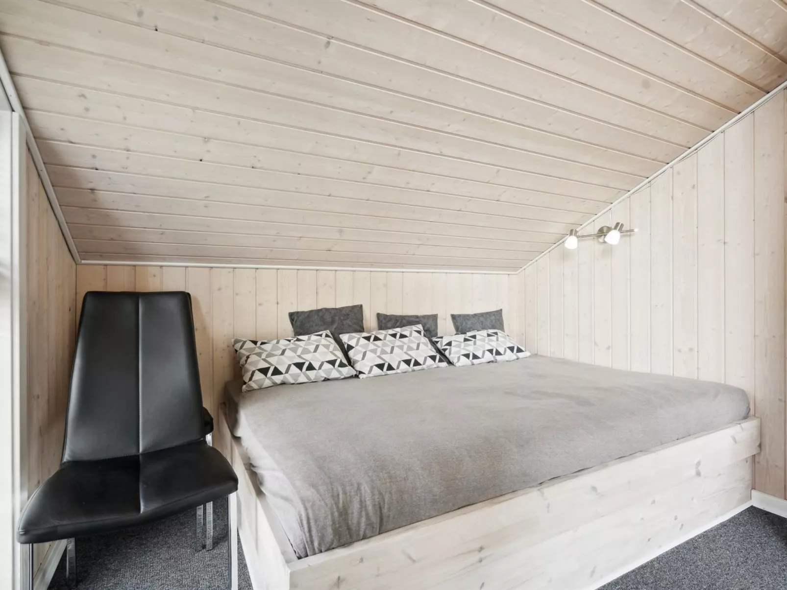 "Athalia" - 2.4km from the sea-Binnen