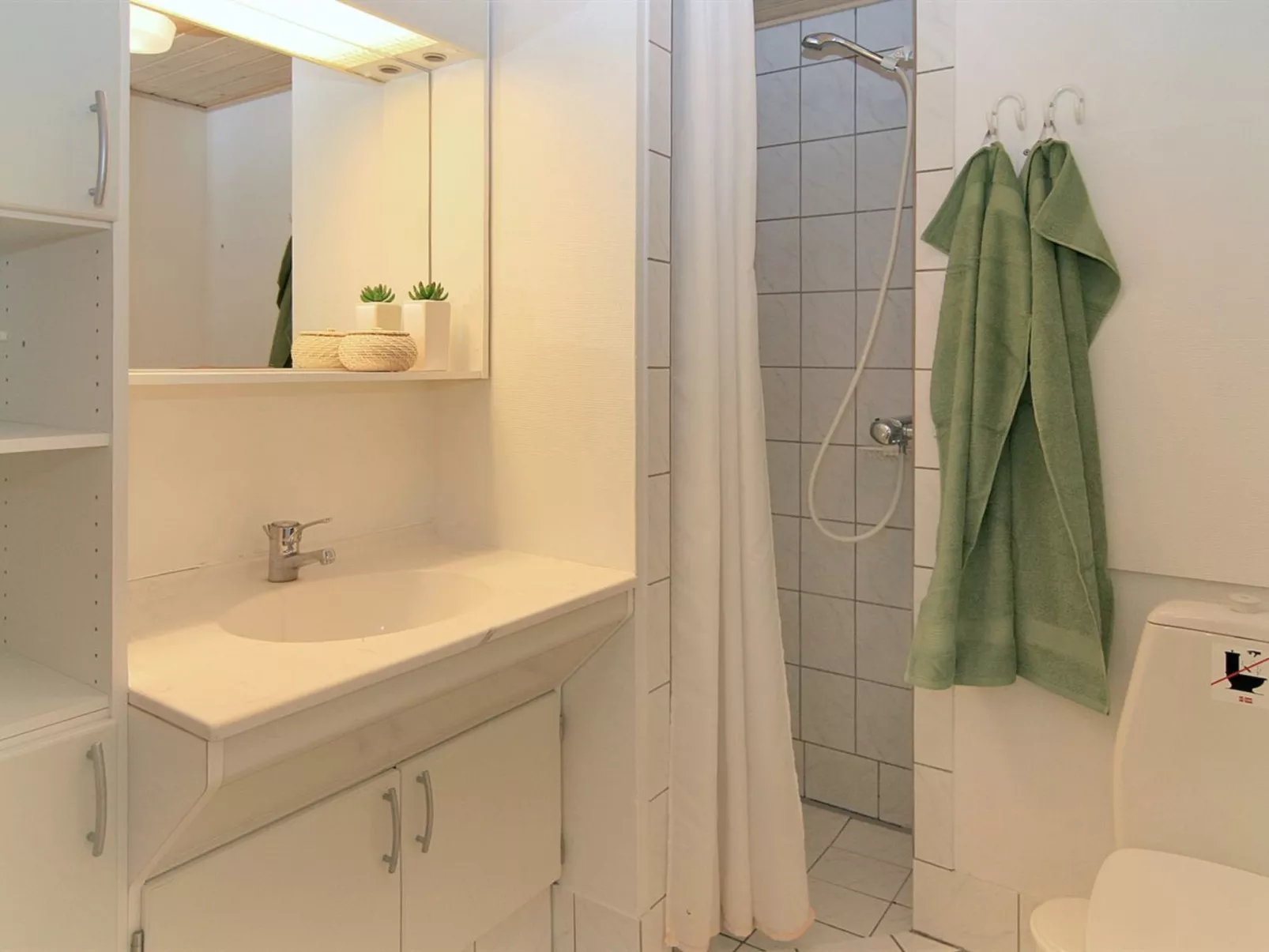 "Else" - 100m from the sea-Binnen