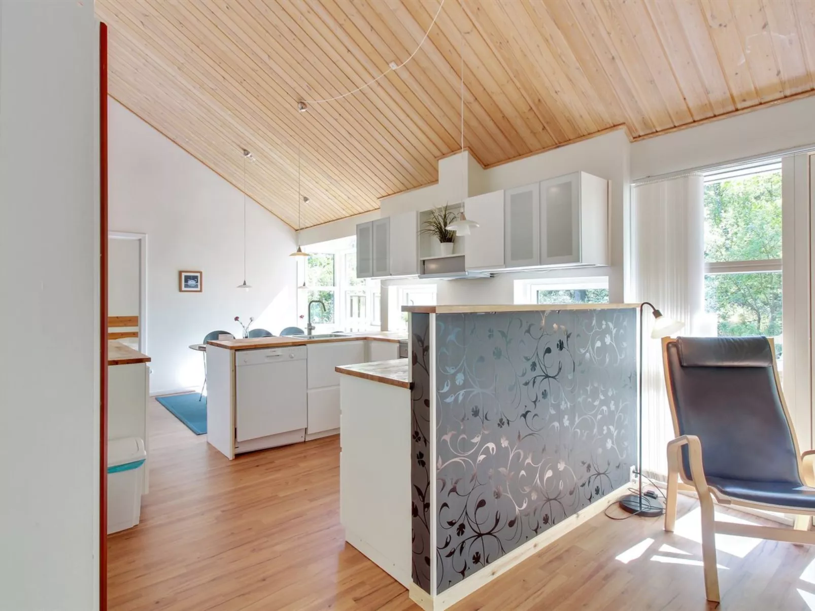 "Verner" - 500m from the sea-Binnen