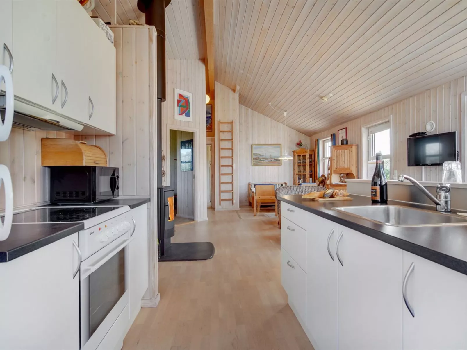 "Karlsson" - 500m from the sea-Binnen