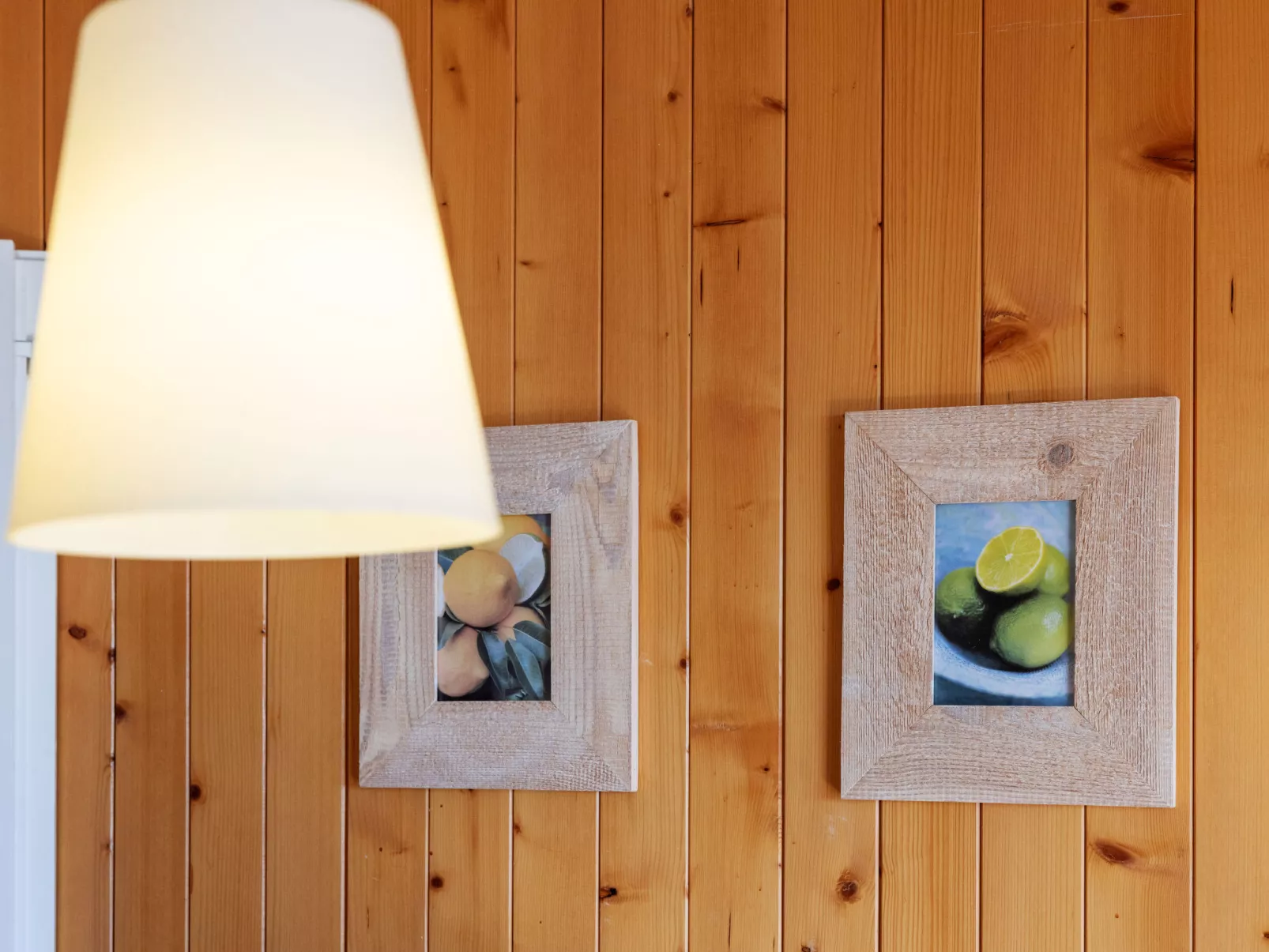 Armorial Est 72-Binnen