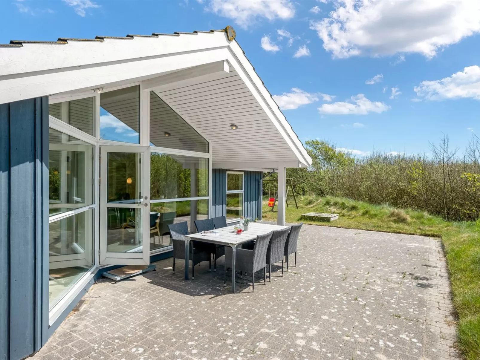 "Dagny" - 300m from the sea-Buiten