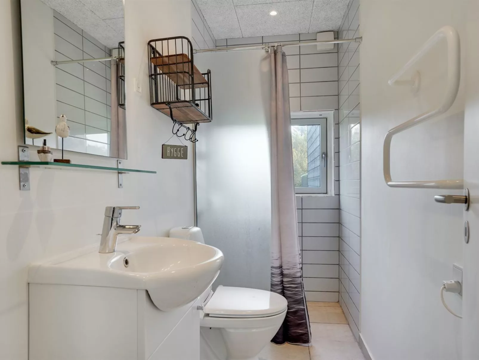 "Ellenora" - 1km from the sea-Binnen