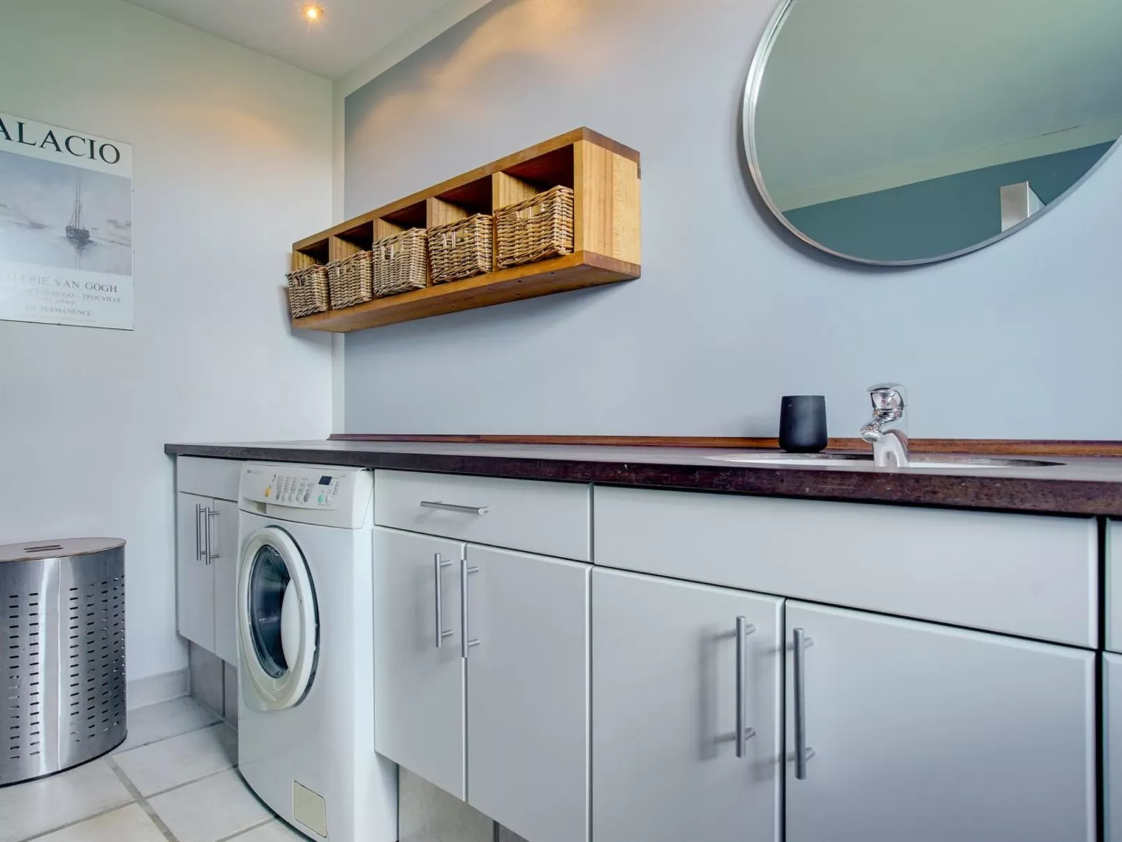 "Botmar" - 10m from the sea-Binnen