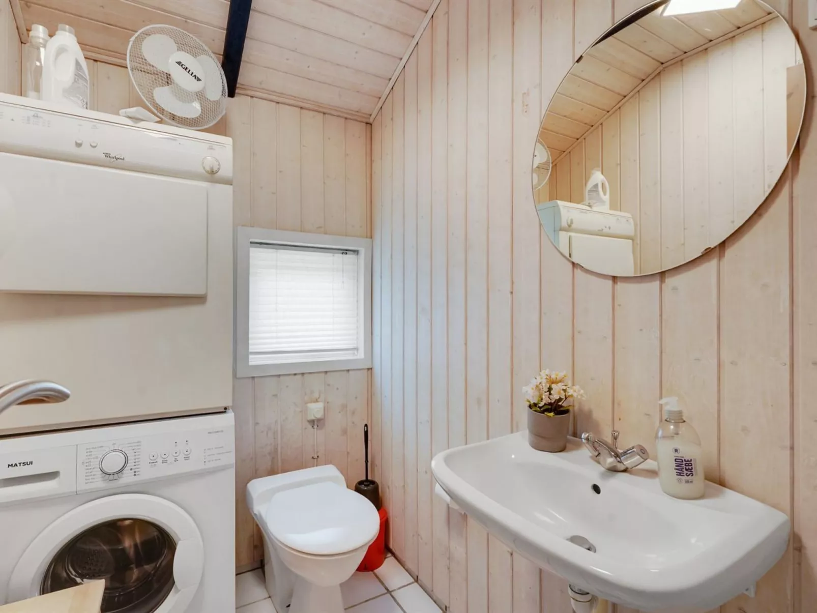 "Bruno" - 200m from the sea-Binnen