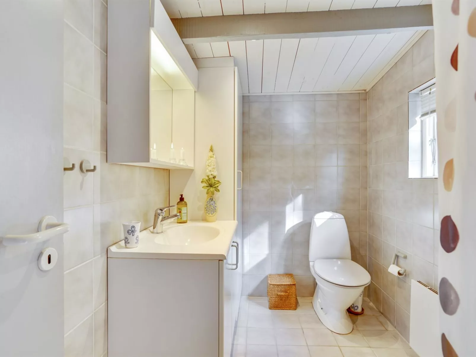 "Pilvi" -  from the sea-Binnen