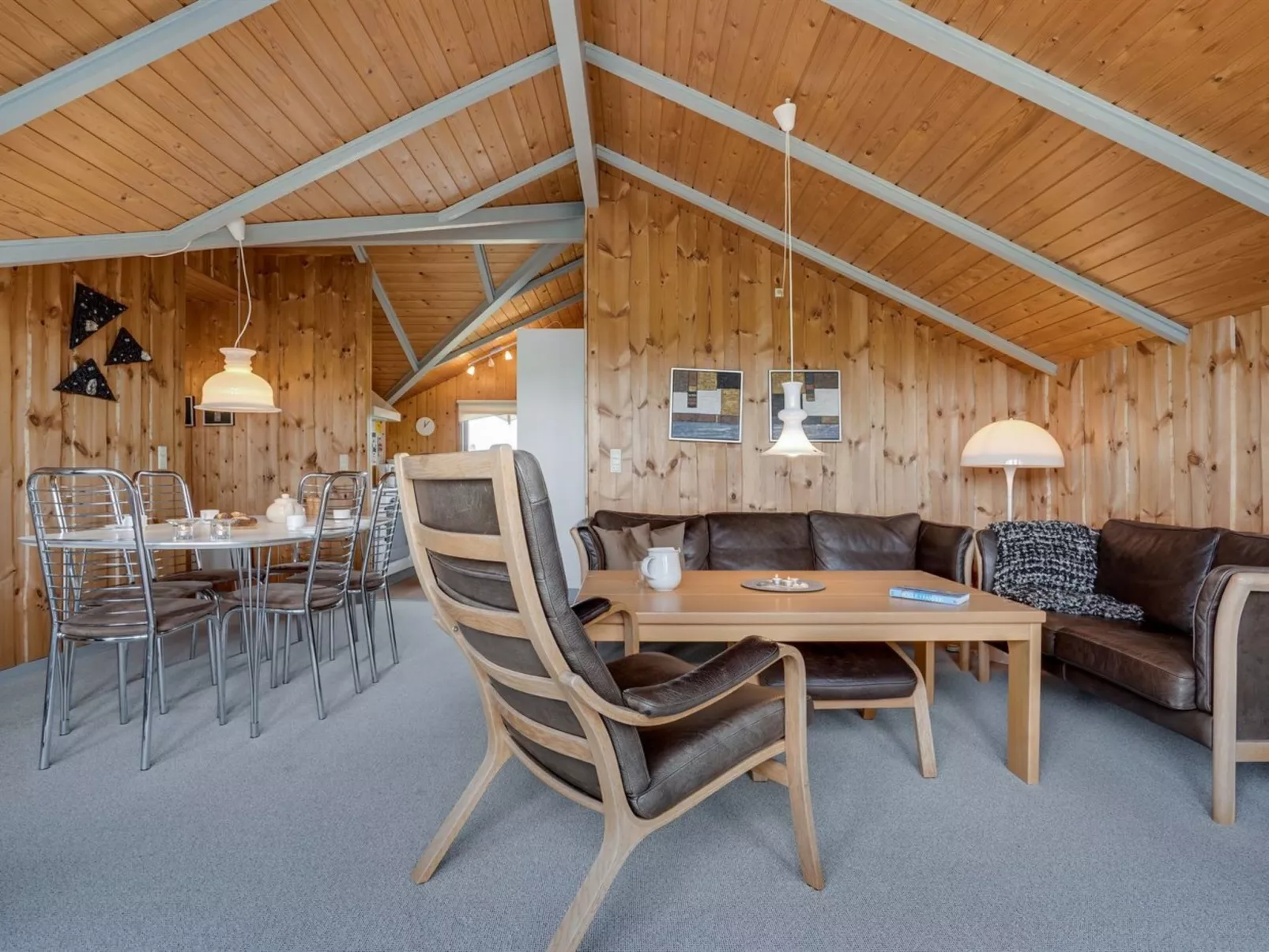 "Bryniulf" - 1.8km from the sea-Binnen