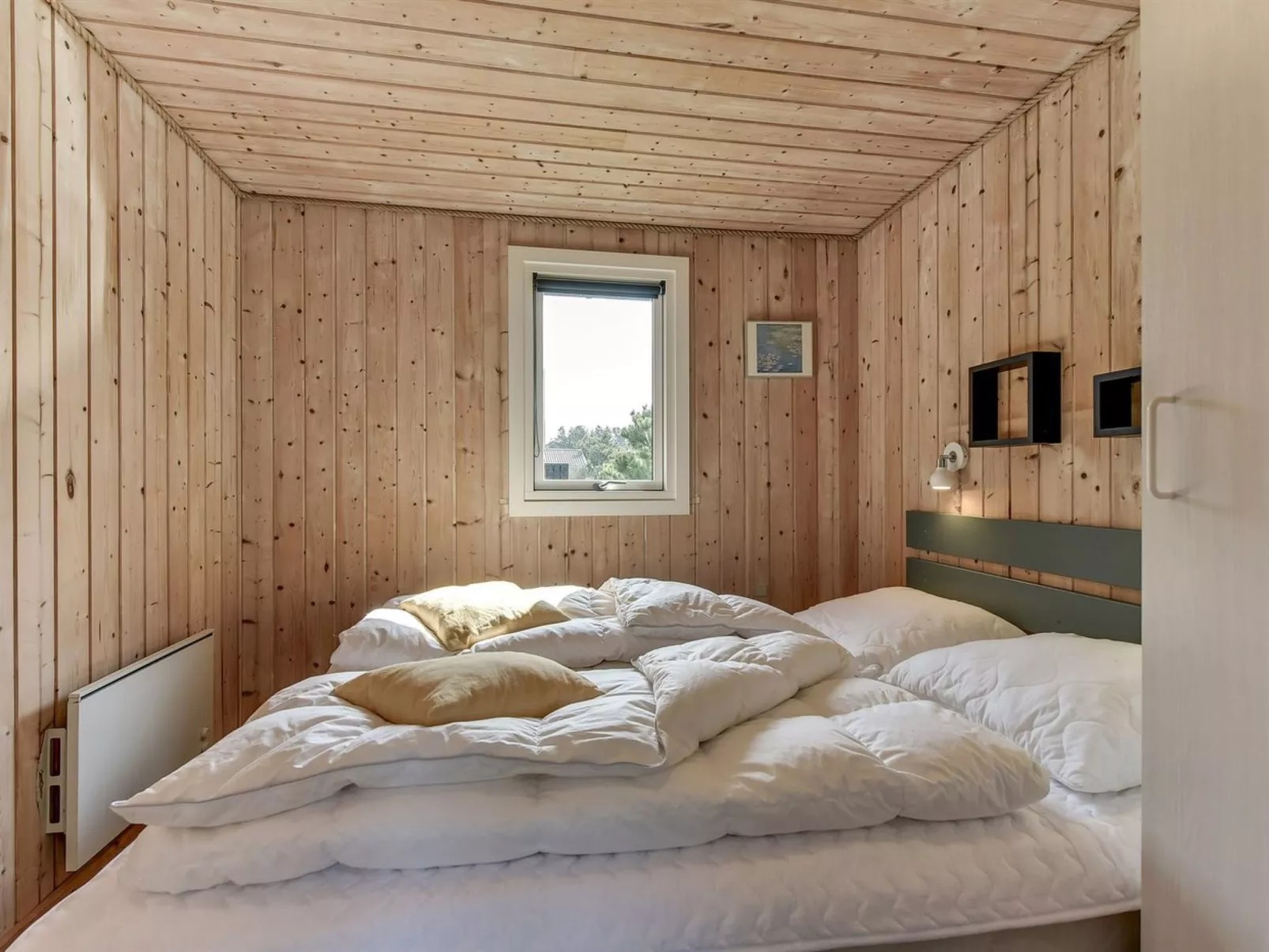 "Alena" - 1km from the sea-Binnen